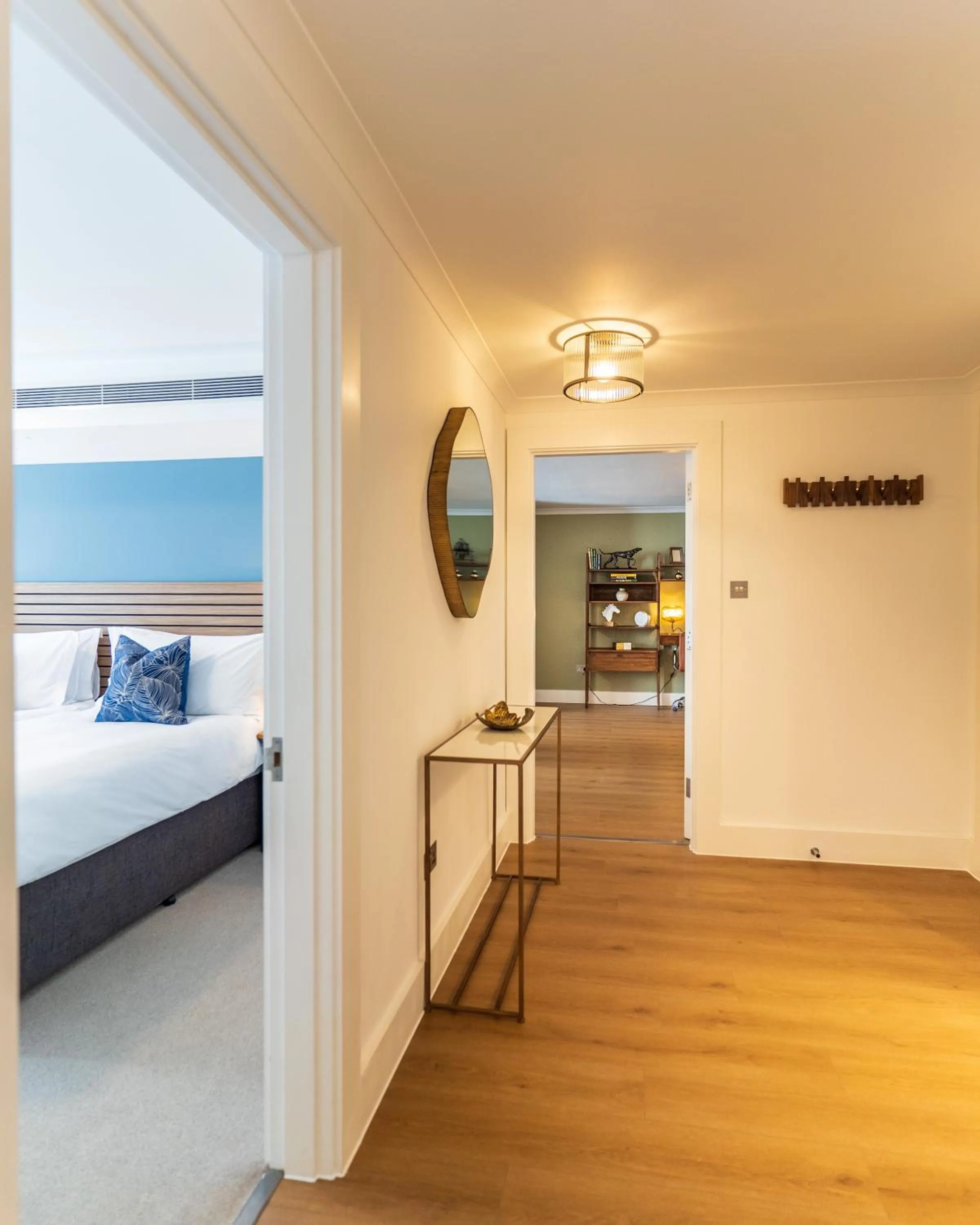 Bedroom in Monarch House - Serviced Apartments - Kensington