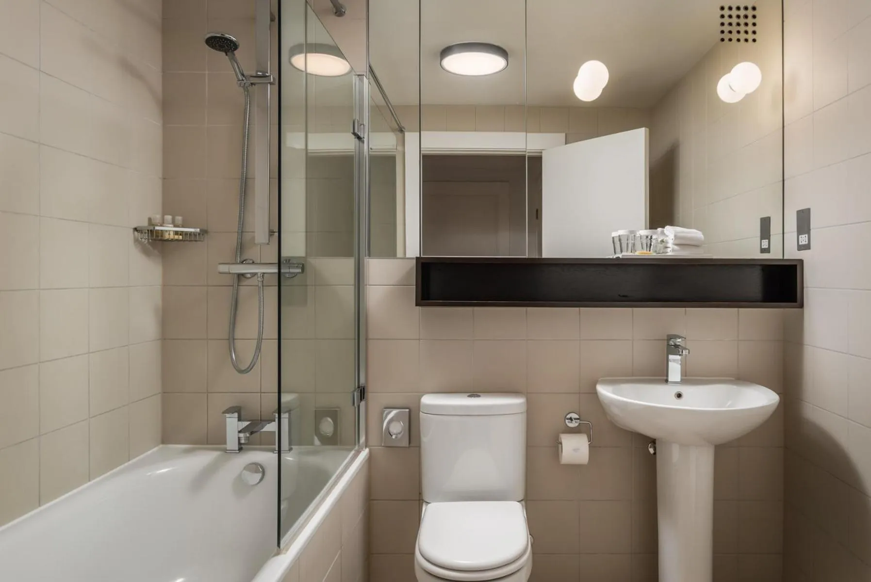 Shower in Monarch House - Serviced Apartments - Kensington