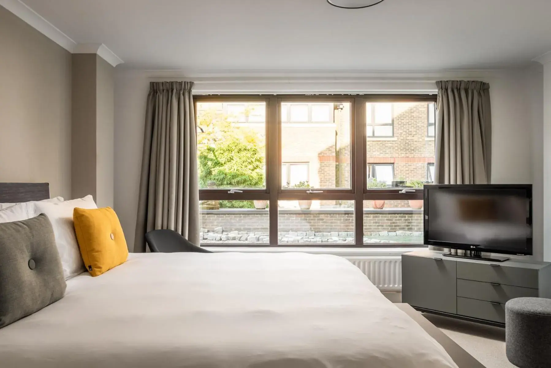 Bed in Monarch House - Serviced Apartments - Kensington Bed in Monarch House - Serviced Apartments - Kensington