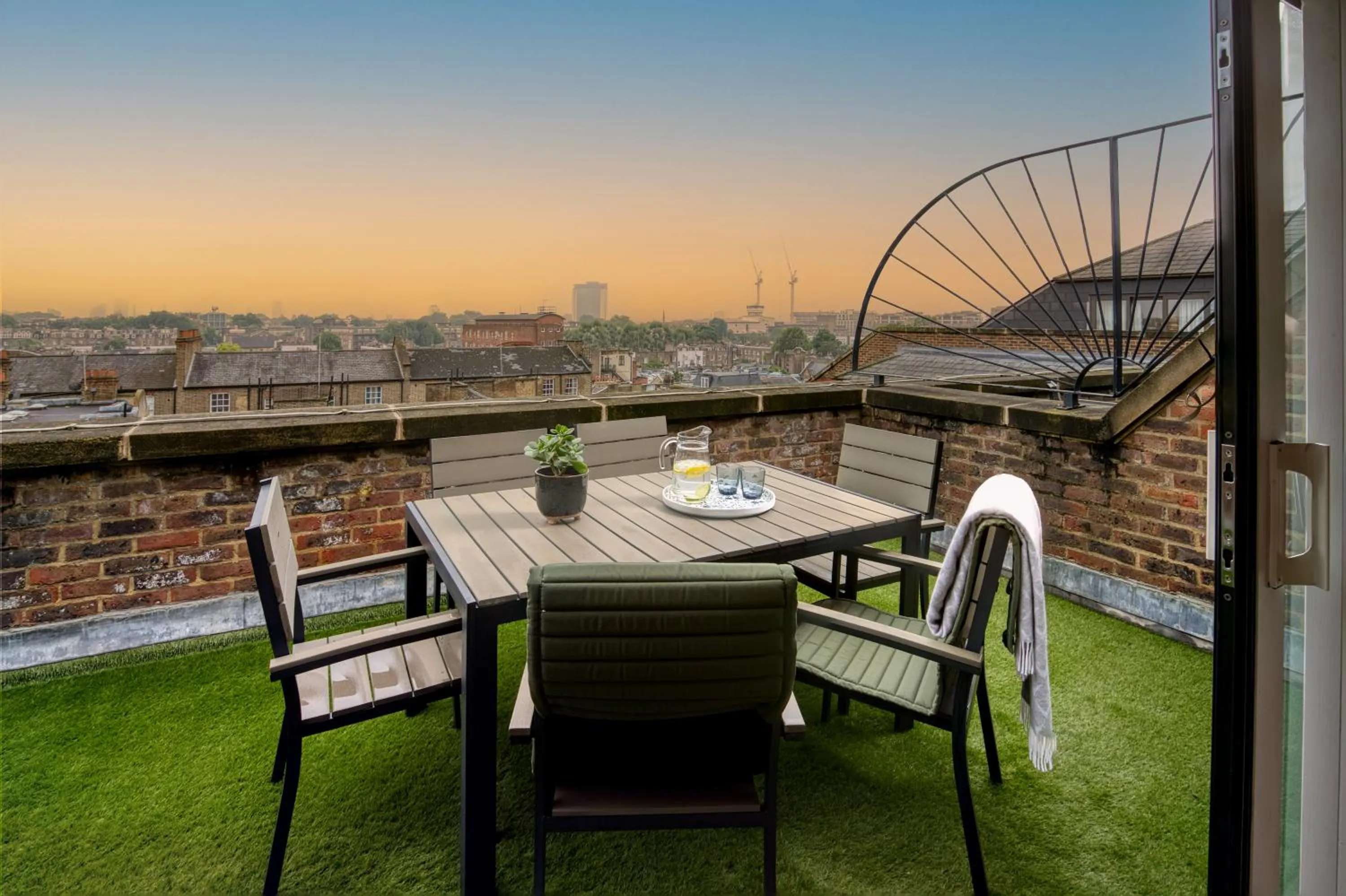View (from property/room) in Monarch House - Serviced Apartments - Kensington