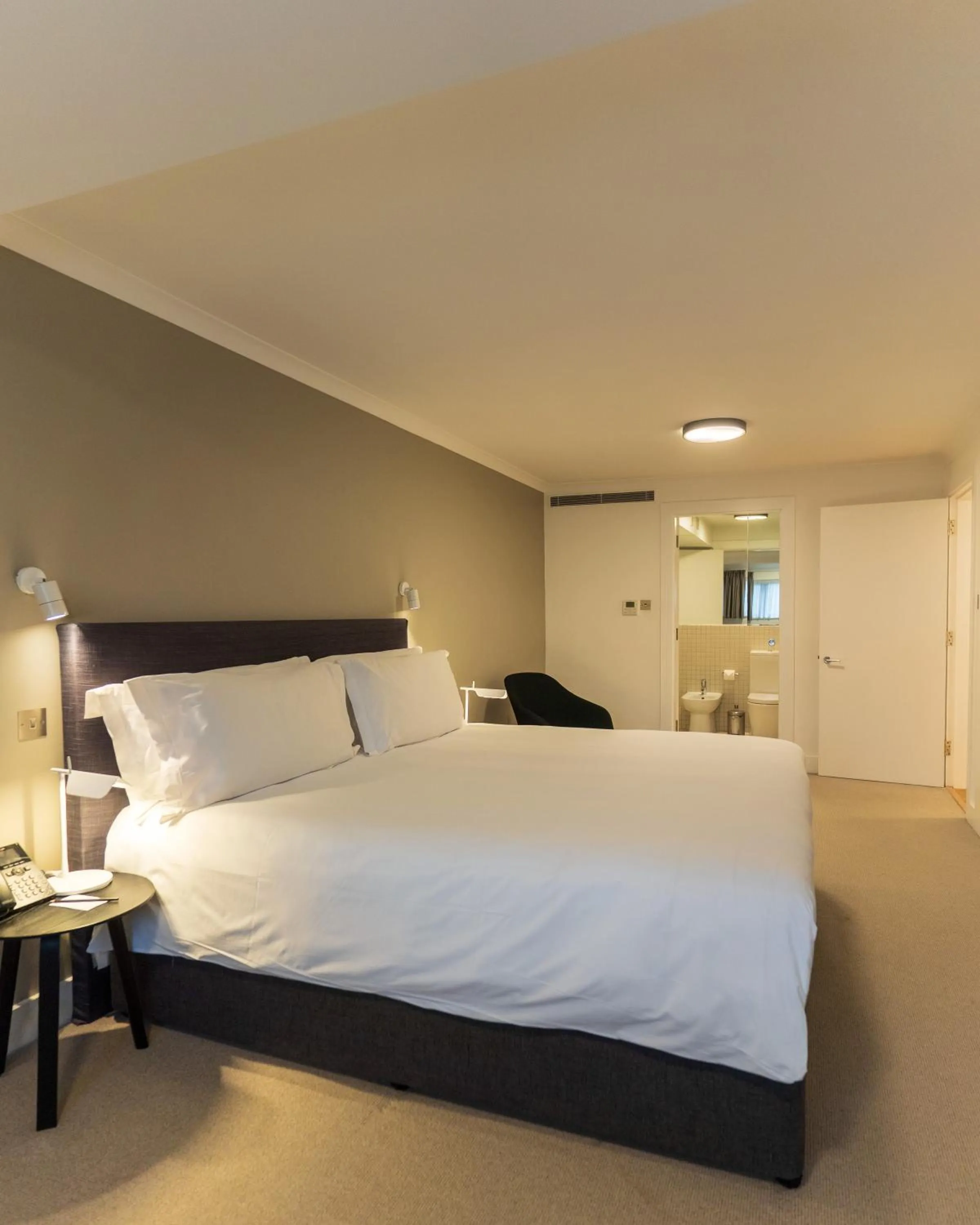 Bed in Monarch House - Serviced Apartments - Kensington