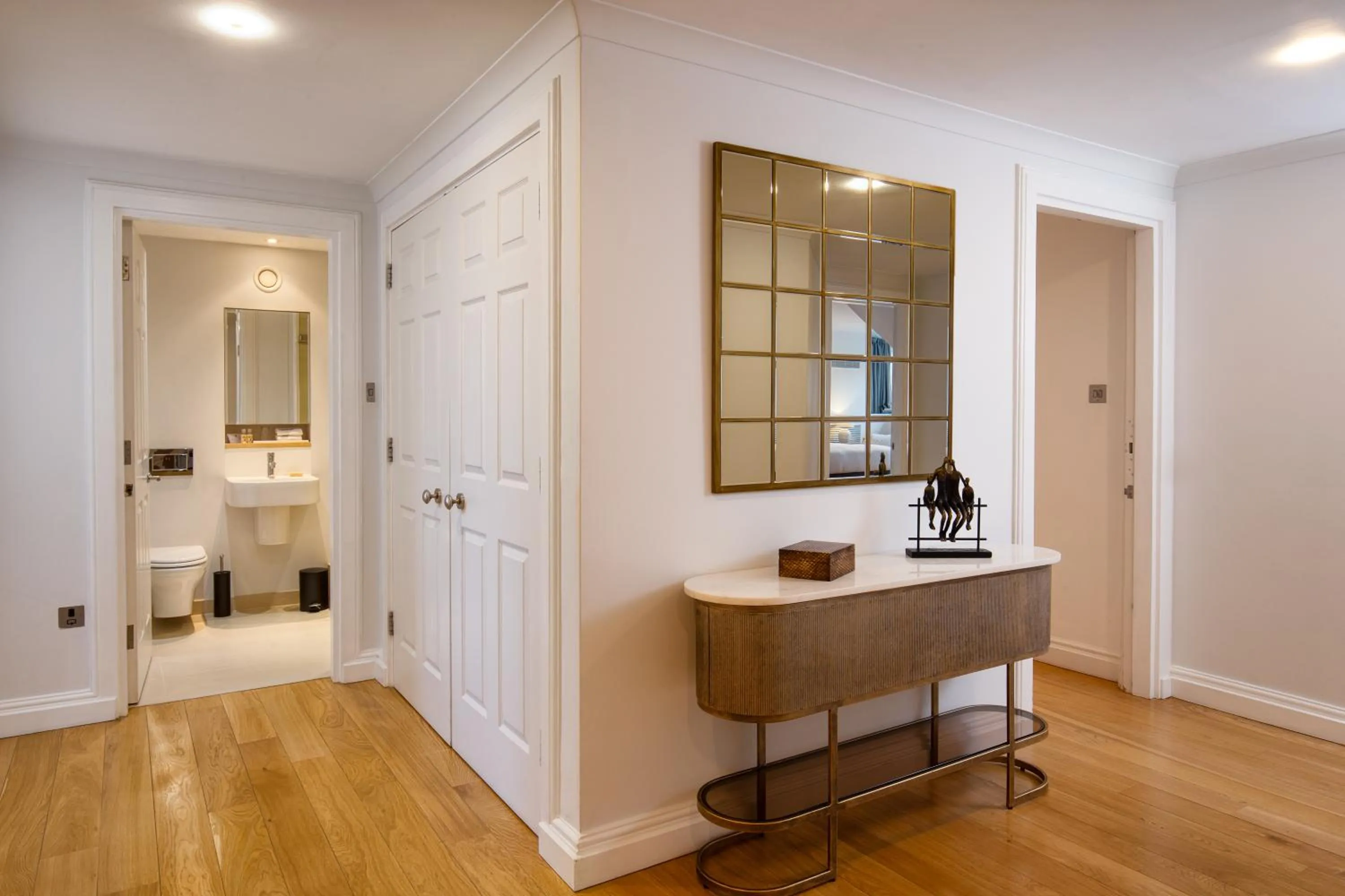 Bathroom in Monarch House - Serviced Apartments - Kensington