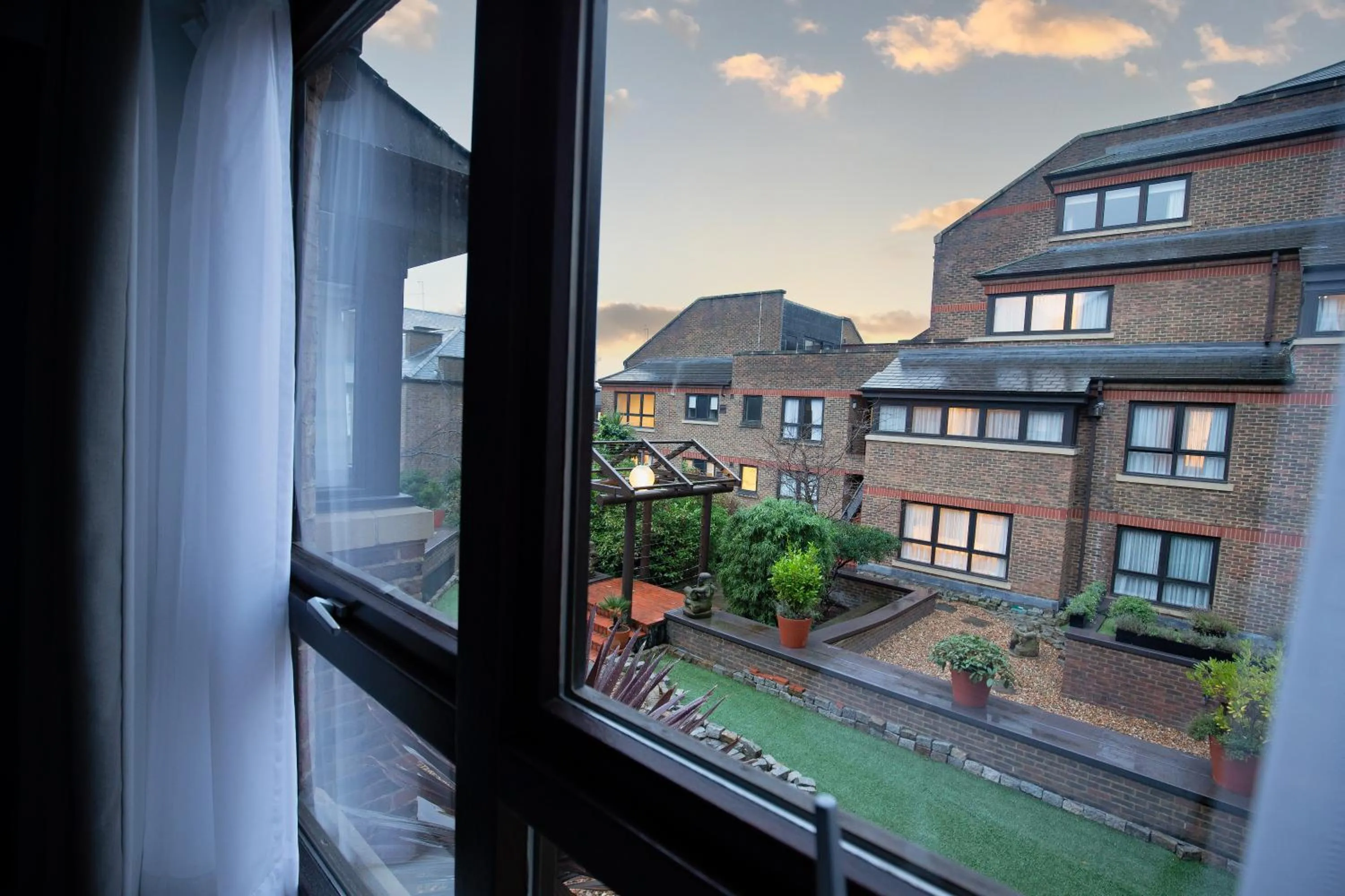View (from property/room) in Monarch House - Serviced Apartments - Kensington