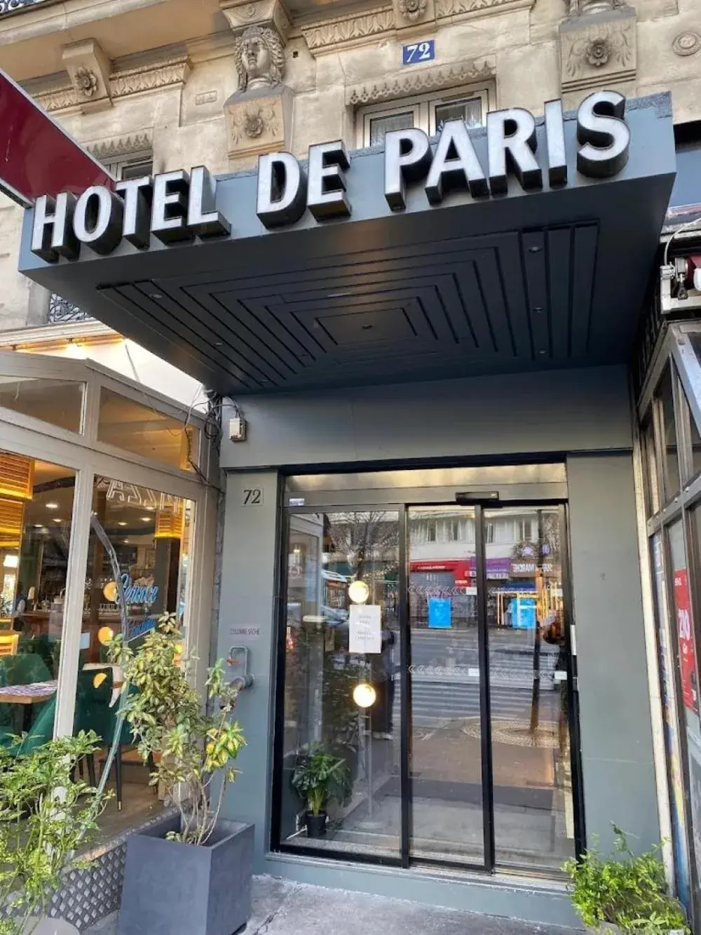 Property building in Grand Hôtel De Paris Property building in Grand Hôtel De Paris