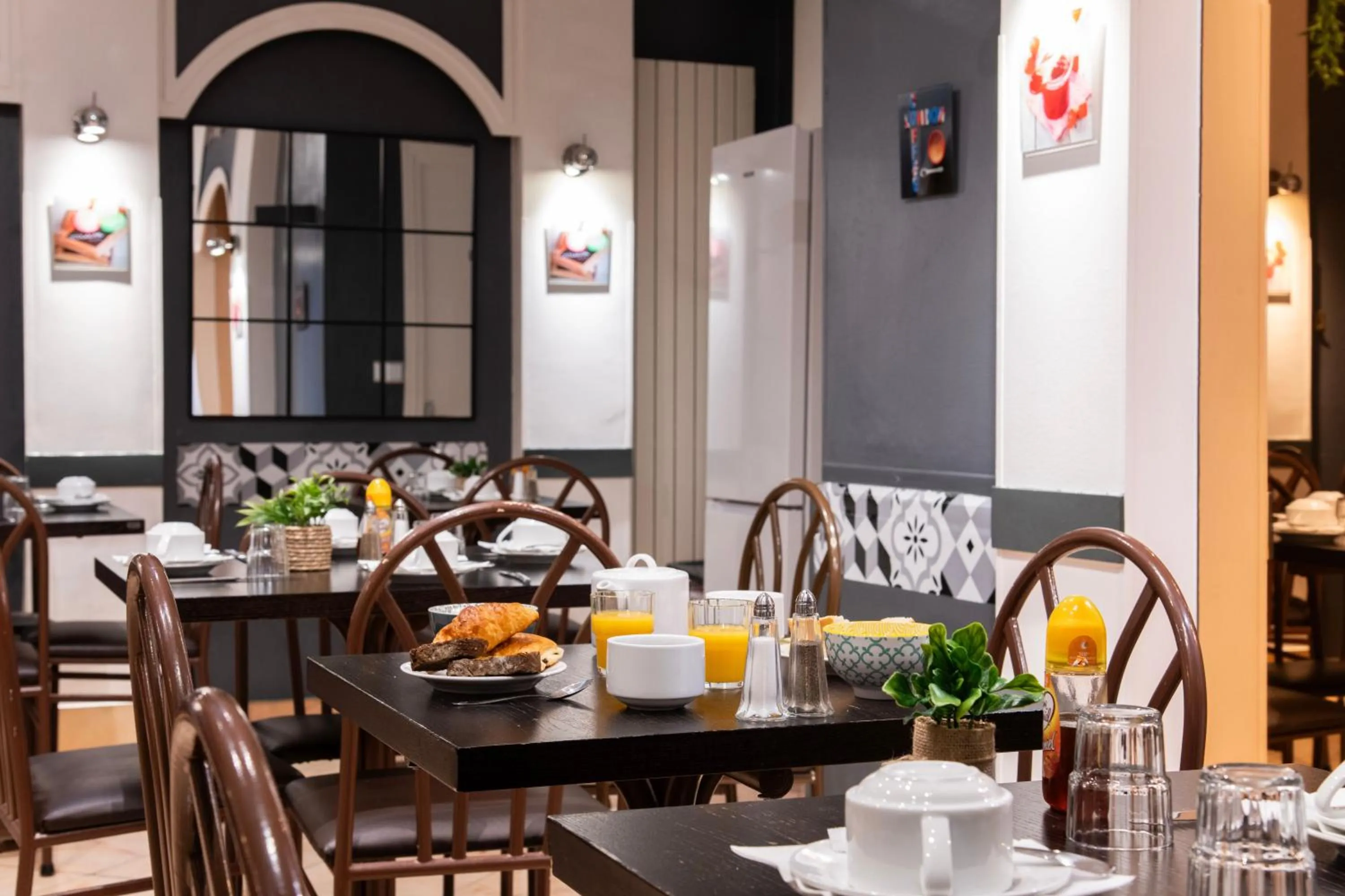 Breakfast in Grand Hôtel De Paris