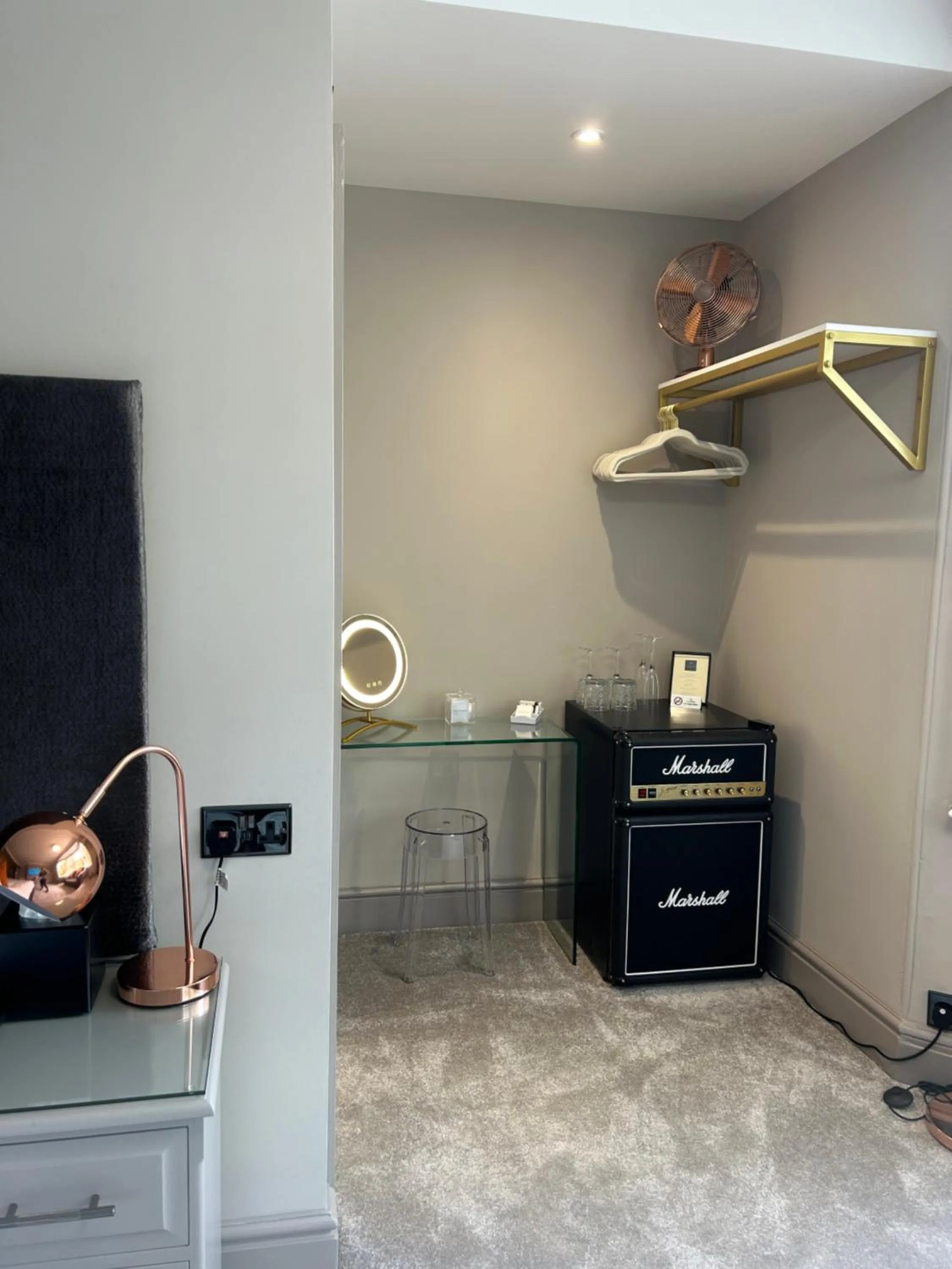 Coffee/tea facilities in Ashbourne House