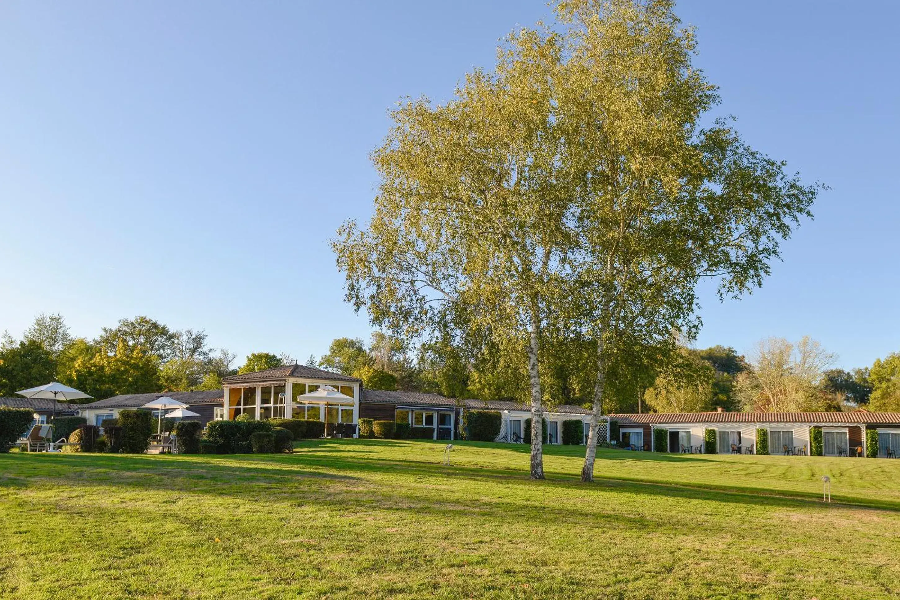Property building in Logis Hôtel Val de Vienne Property building in Logis Hôtel Val de Vienne