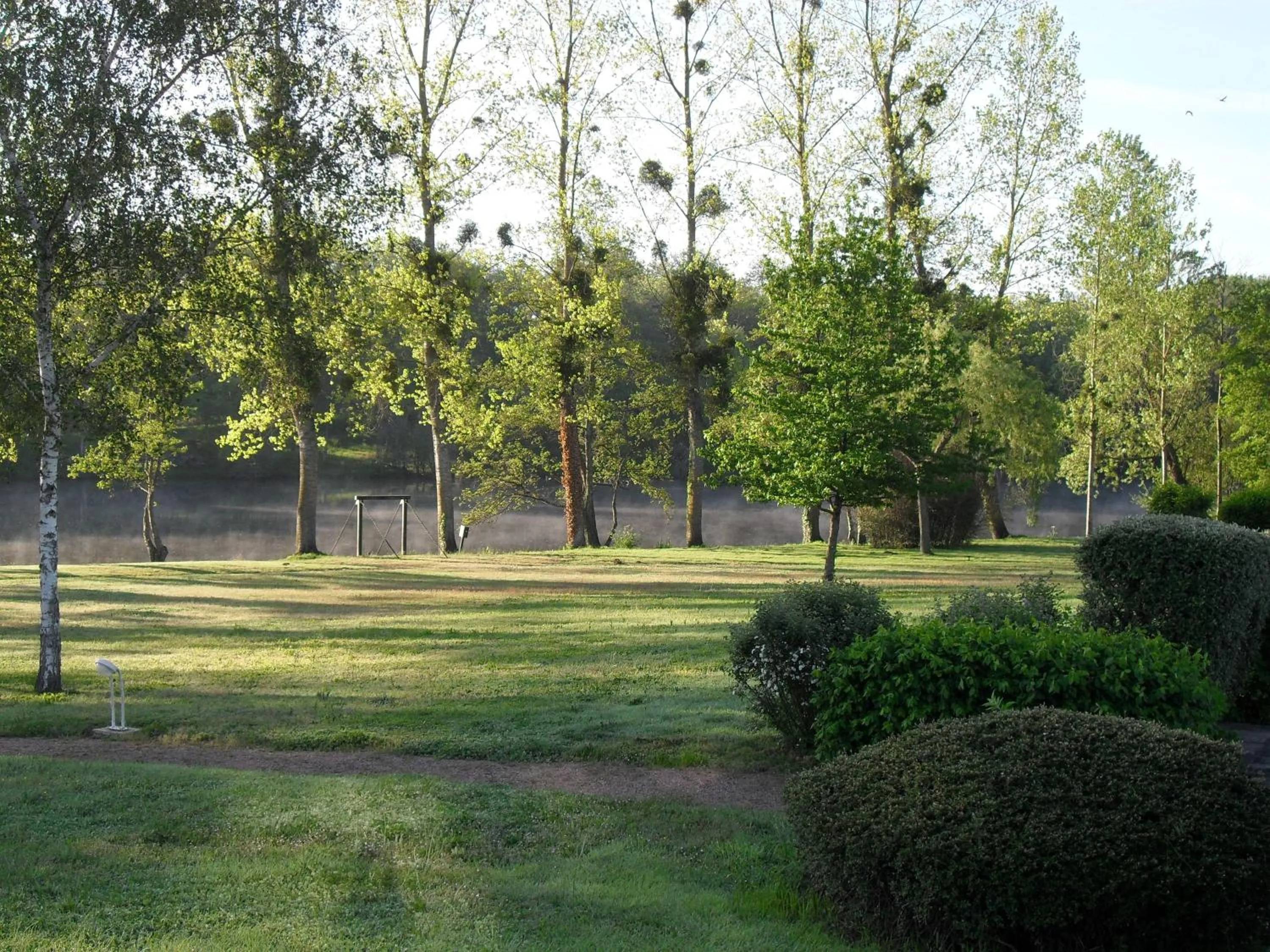 Sunrise in Logis Hôtel Val de Vienne