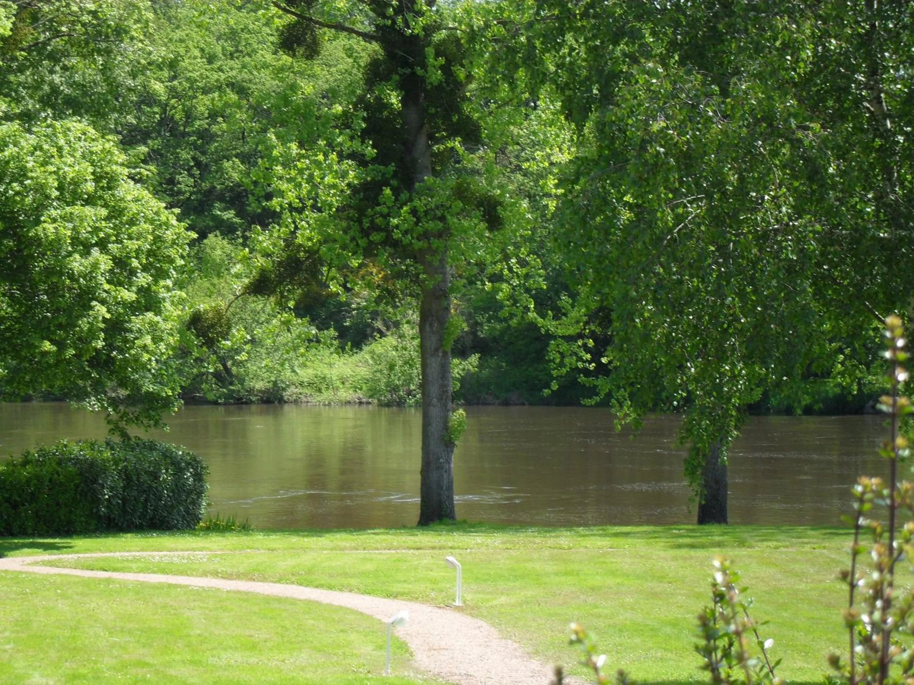 River view in Logis Hôtel Val de Vienne