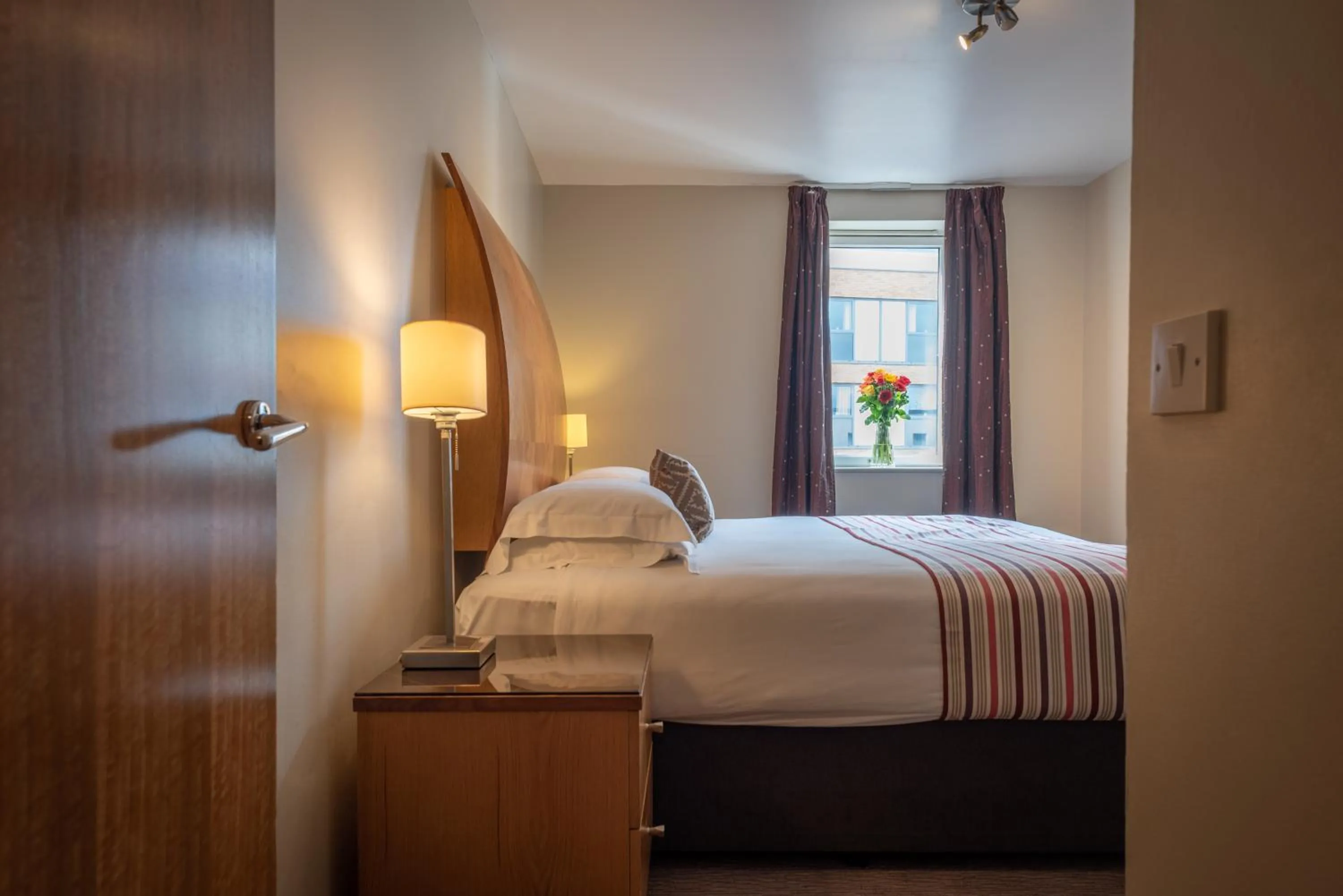 Bedroom, Bed in PREMIER SUITES Birmingham