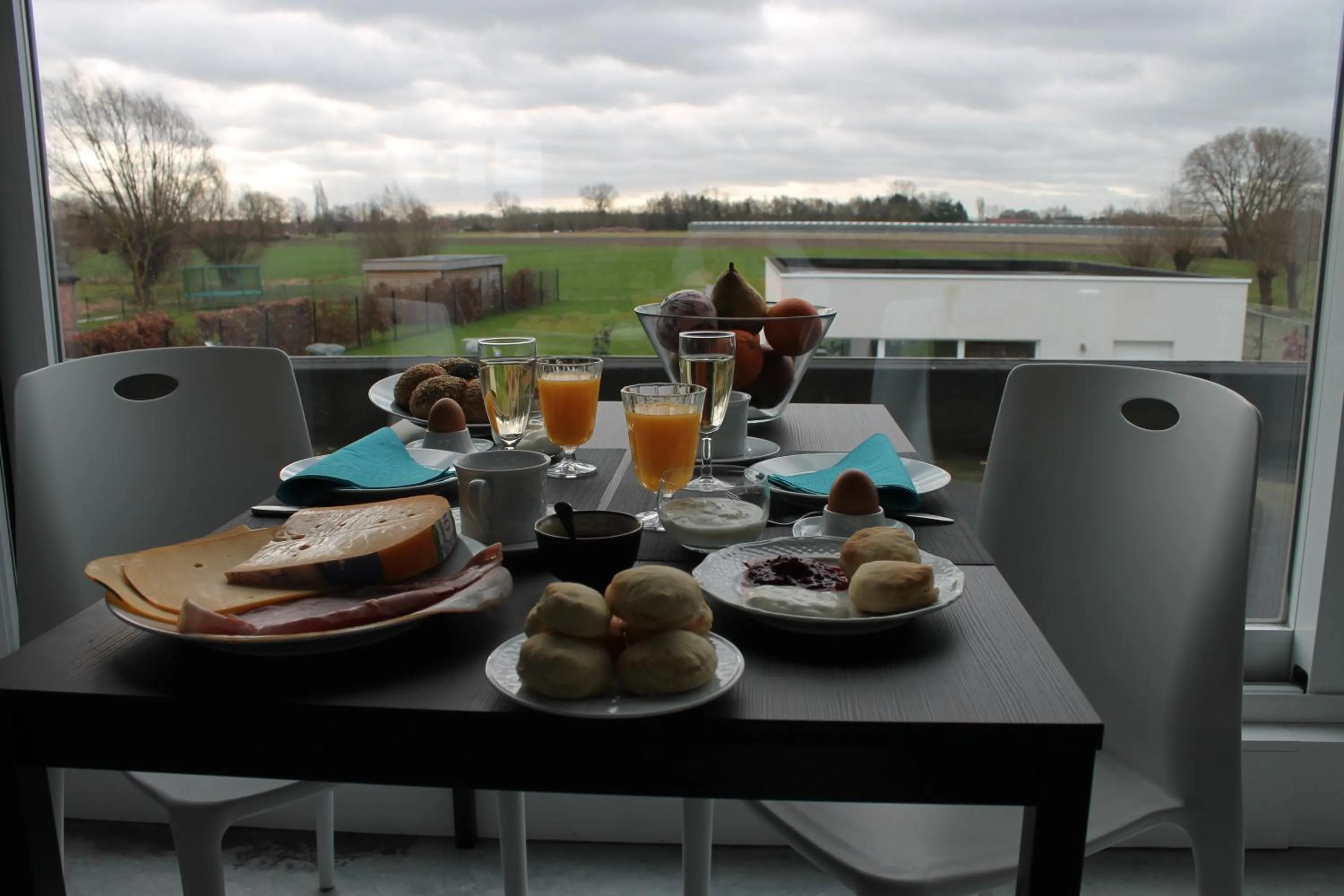 Continental breakfast in B&B Het Museum