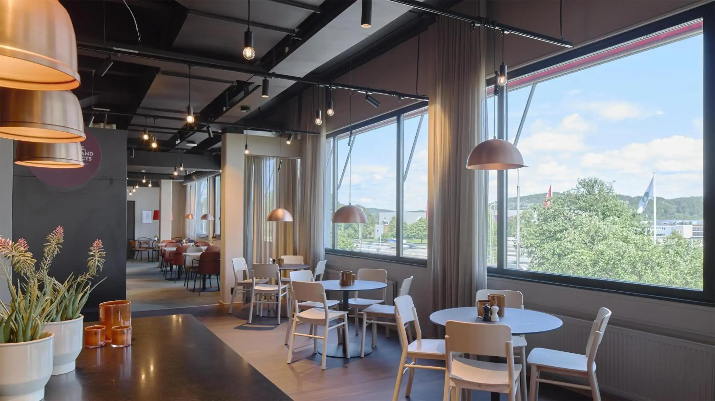 Restaurant/places to eat in Scandic Backadal Restaurant/places to eat in Scandic Backadal