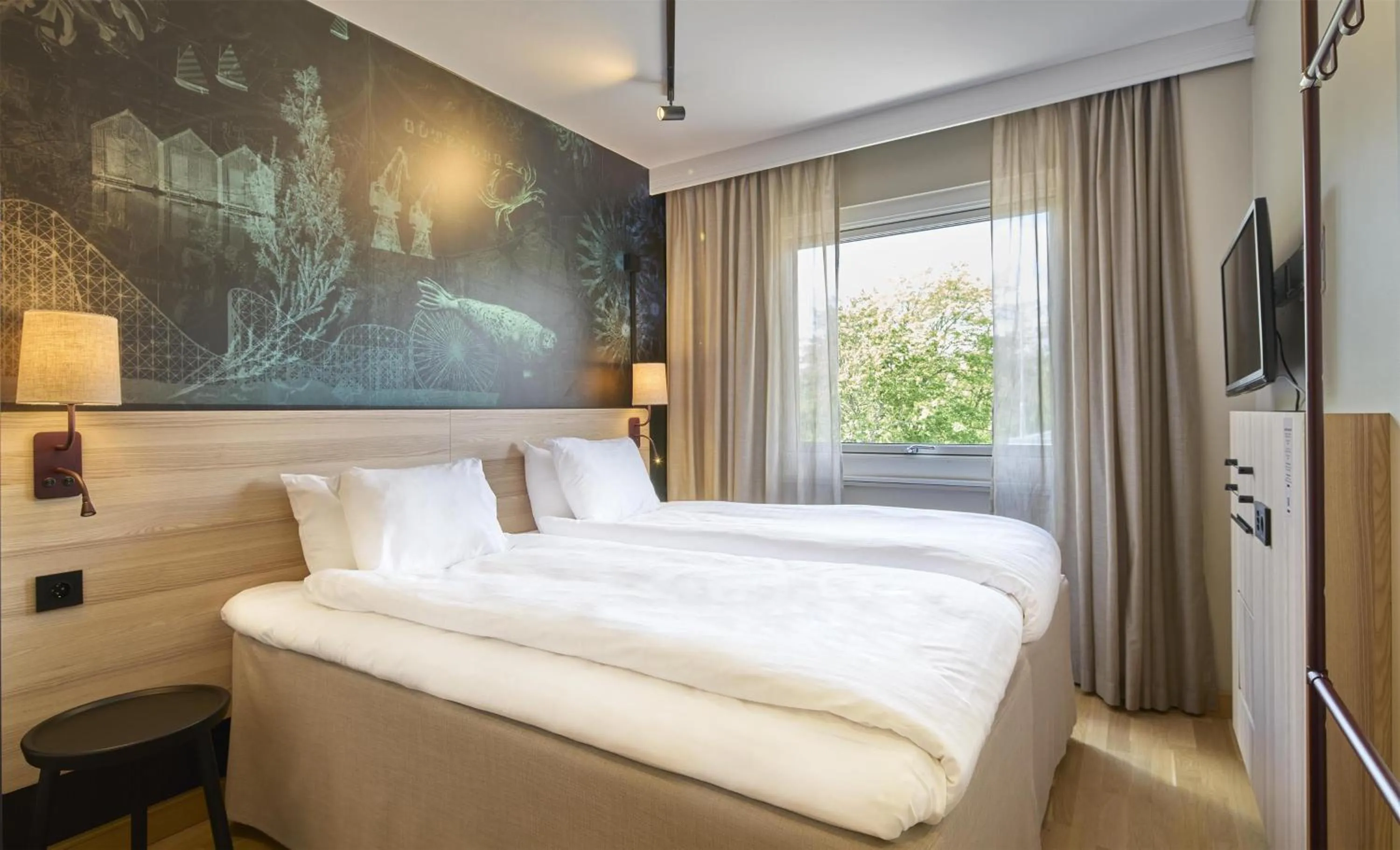 Bedroom, Bed in Scandic Backadal