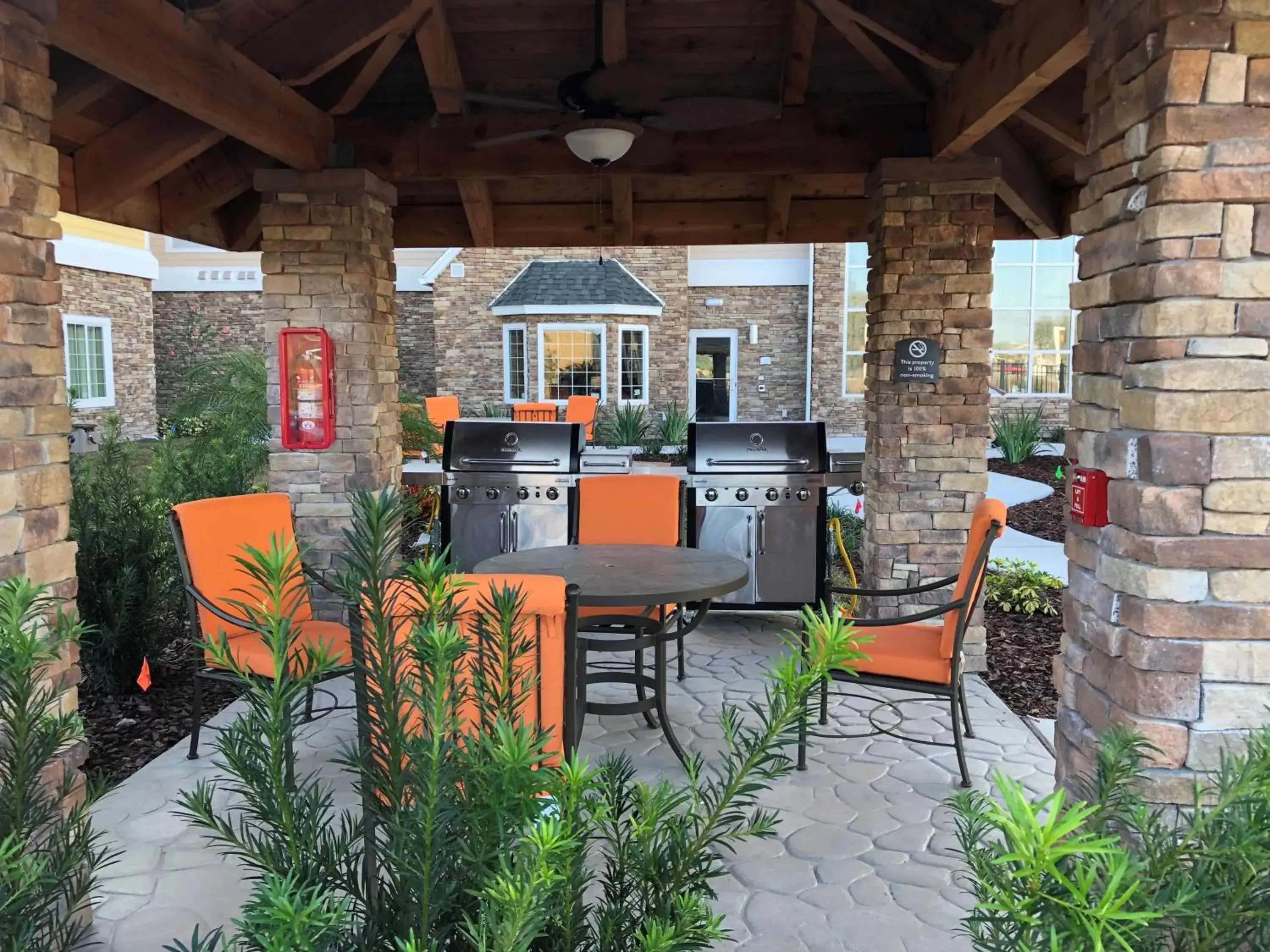 Other, BBQ Facilities in Staybridge Suites Lakeland West