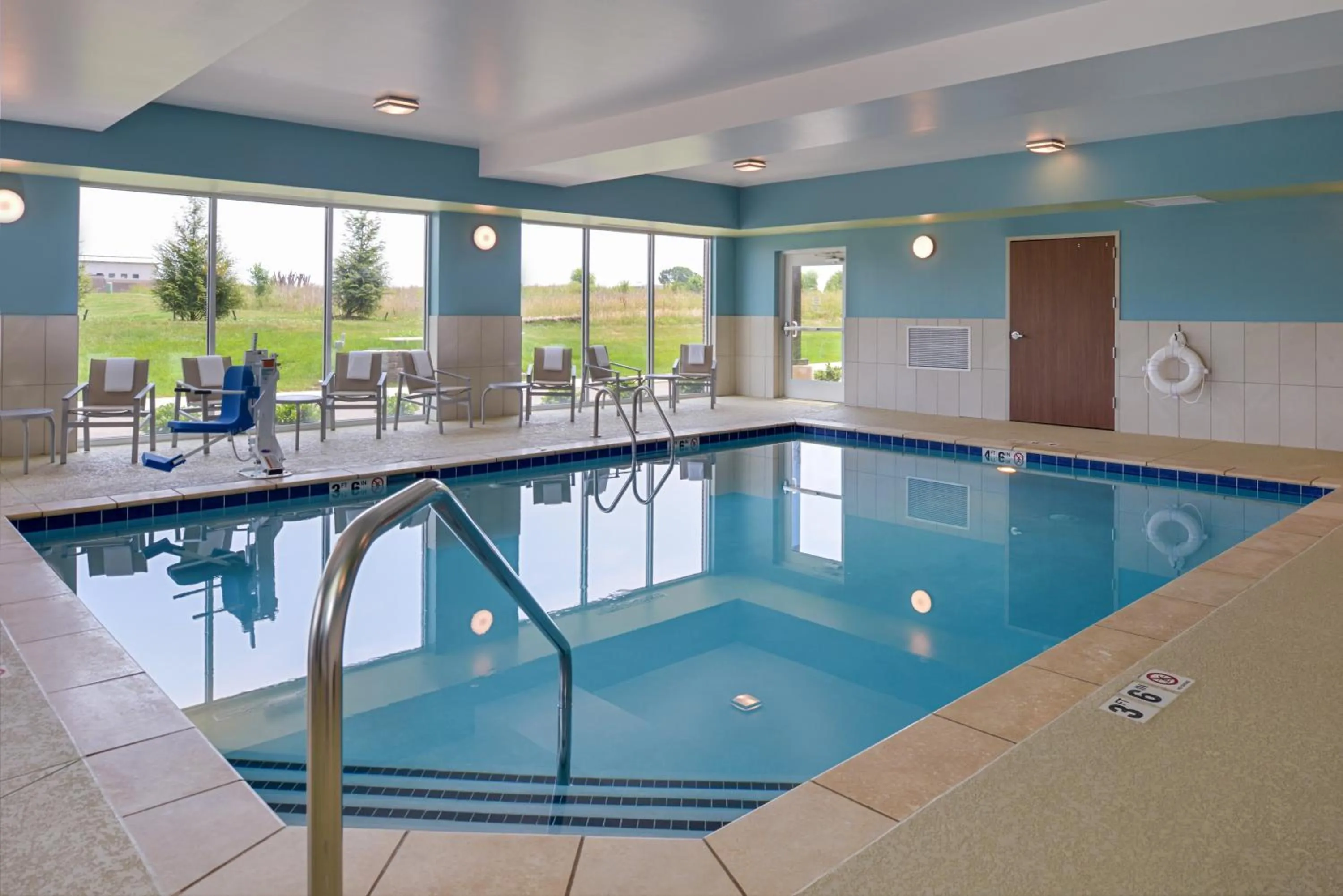 Swimming pool in Holiday Inn Express - Nashville South - Spring Hill by IHG