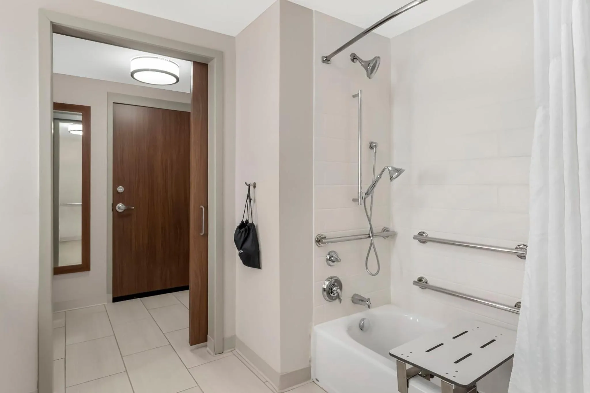 Photo of the whole room in Holiday Inn Express - Nashville South - Spring Hill by IHG
