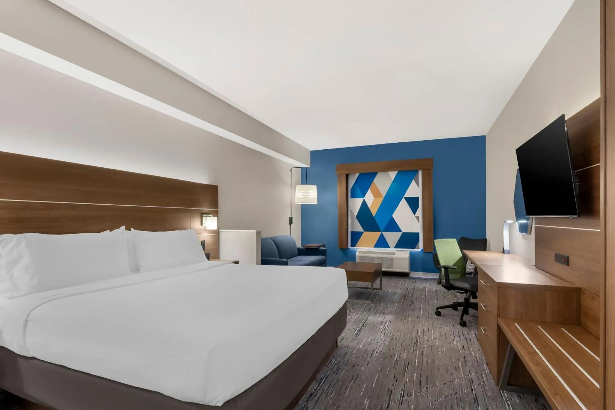 Photo of the whole room, Bed in Holiday Inn Express - Nashville South - Spring Hill by IHG