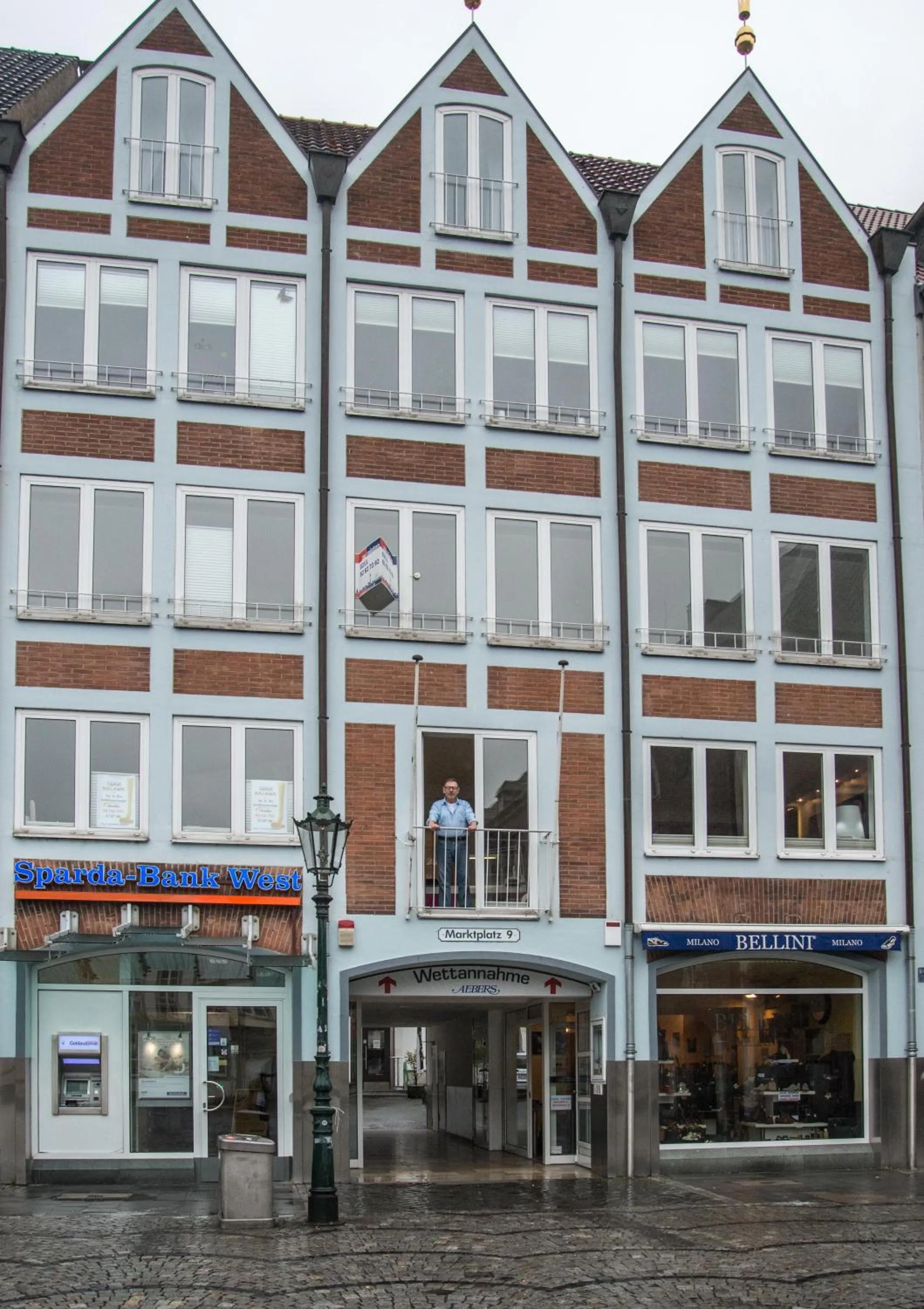 Facade/entrance in Apartement mit Dachterrasse - bei Curth klingen - Teilen Sie uns Ihre Ankunfszeit mit