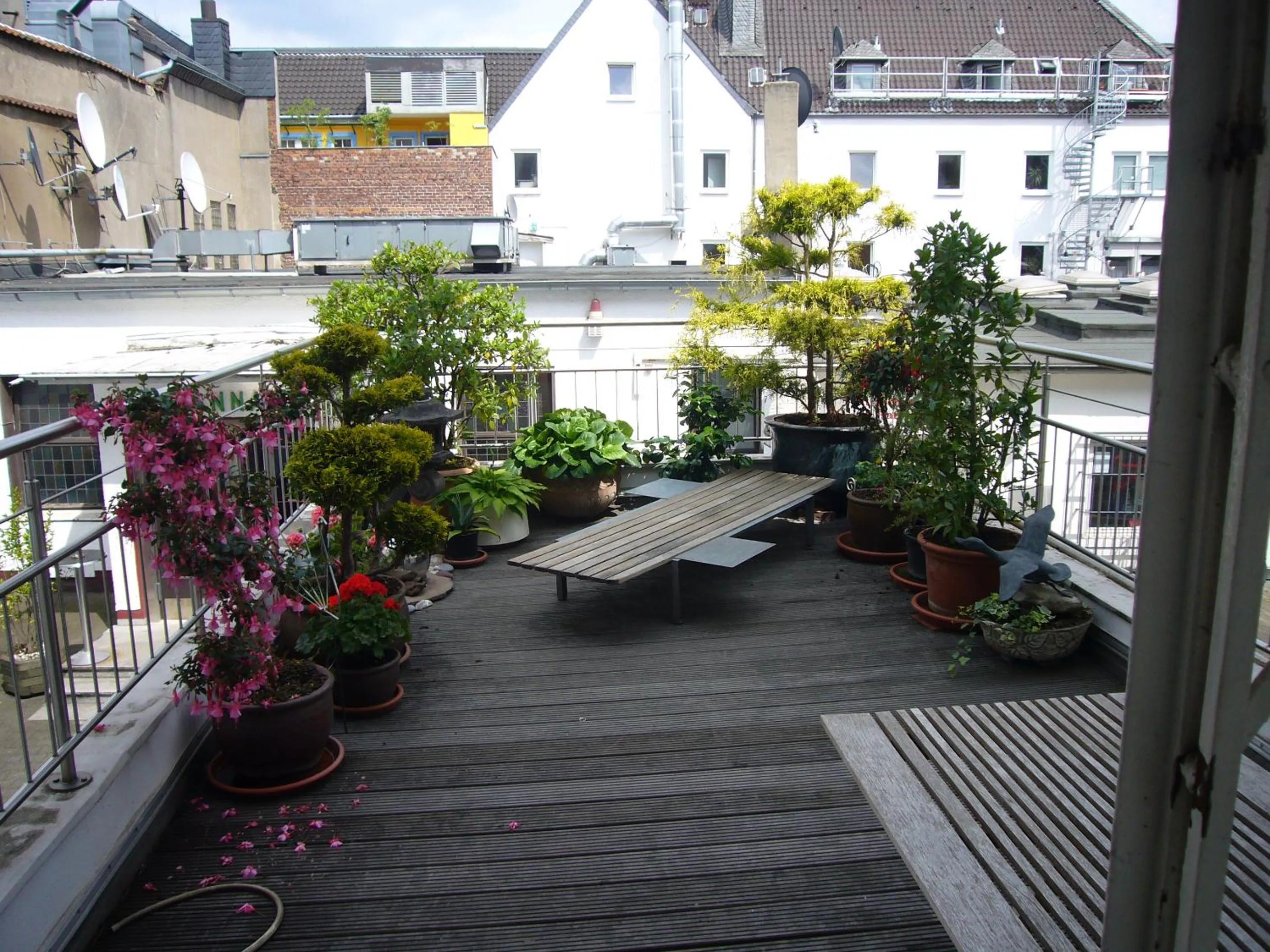 Balcony/Terrace in Apartement mit Dachterrasse - bei Curth klingen - Teilen Sie uns Ihre Ankunfszeit mit