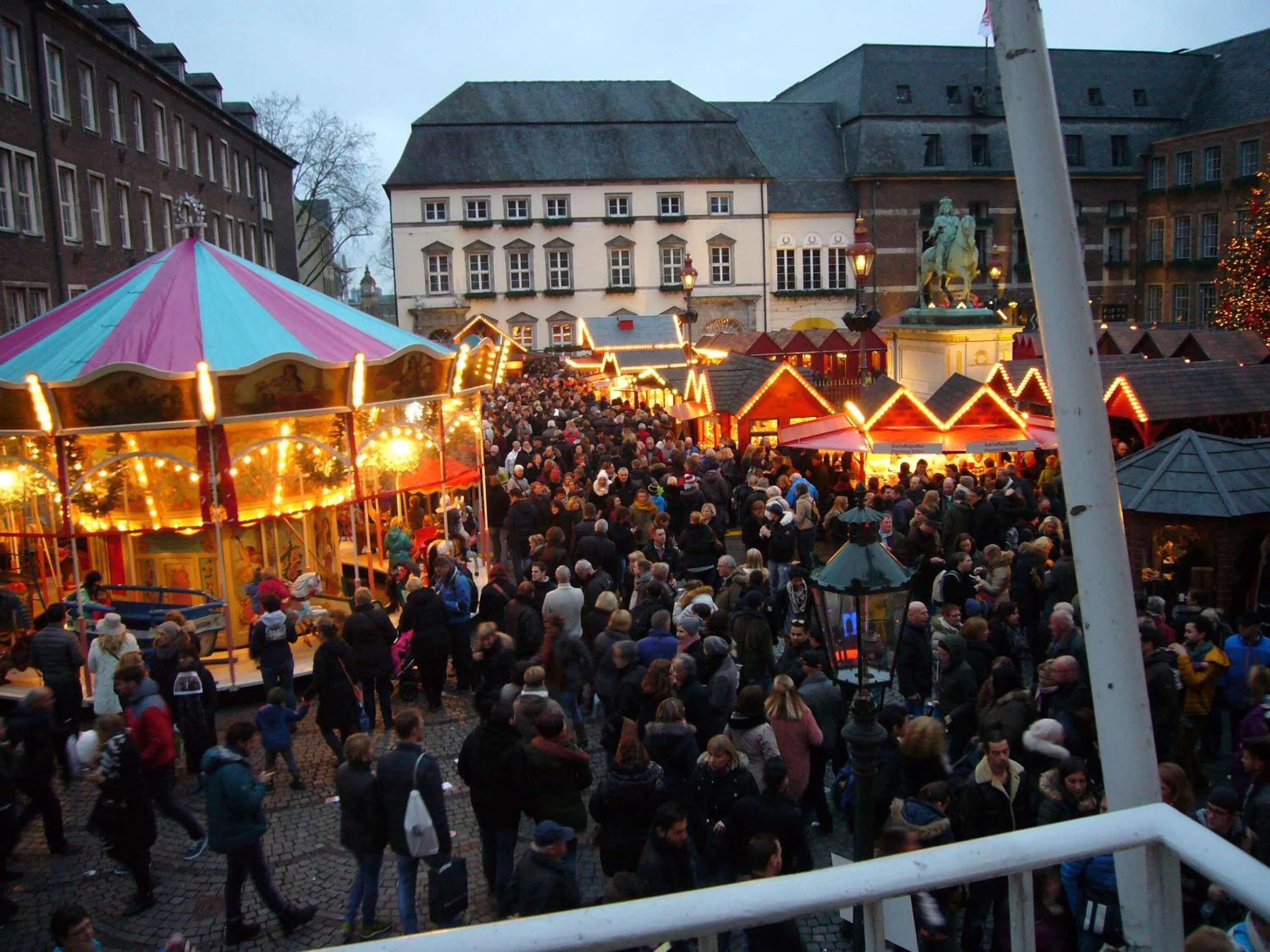 Evening entertainment in Apartement mit Dachterrasse - bei Curth klingen - Teilen Sie uns Ihre Ankunfszeit mit