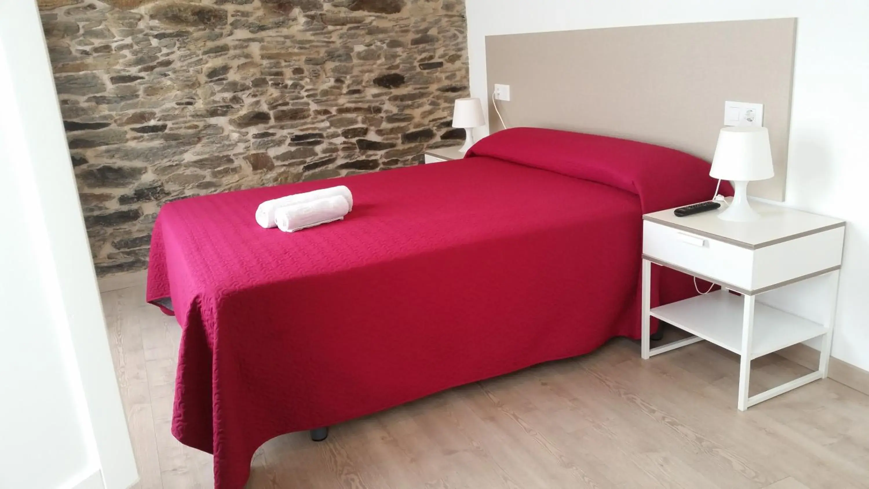 Bed in Pensión Domus Gallery Bed in Pensión Domus Gallery