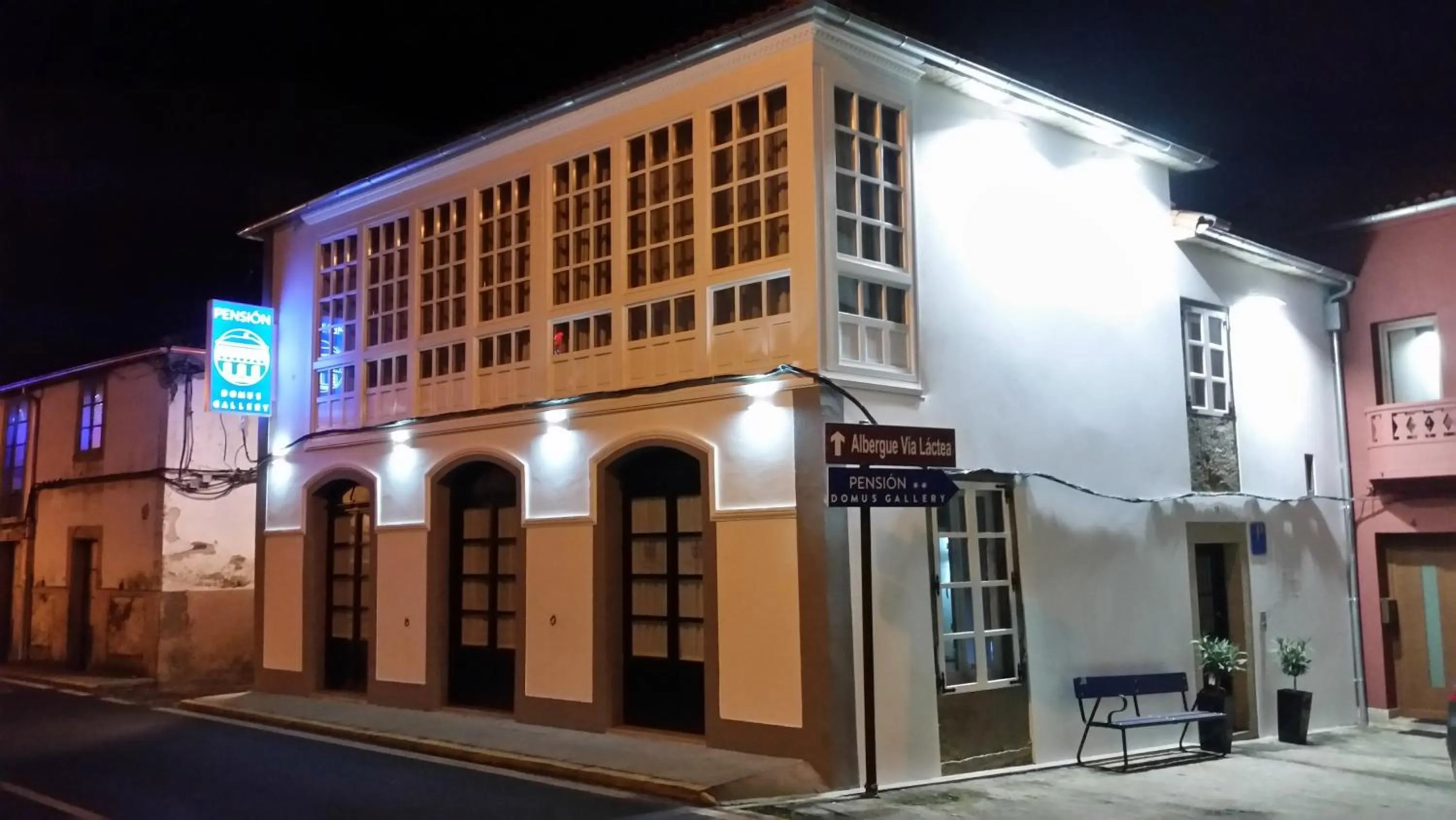 Pensión Domus Gallery