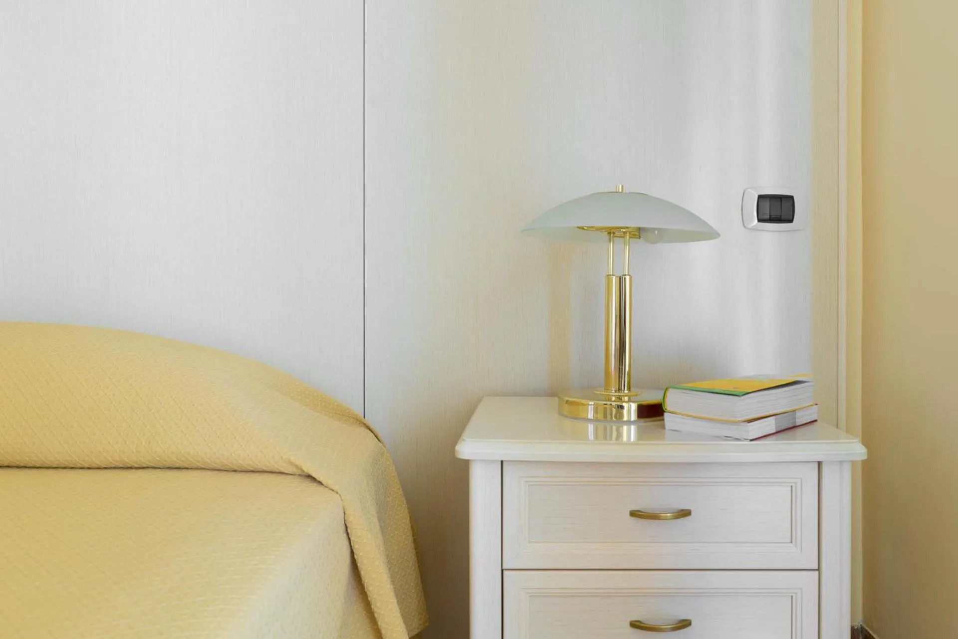 TV/Entertainment Center in Il Giardino degli Allori