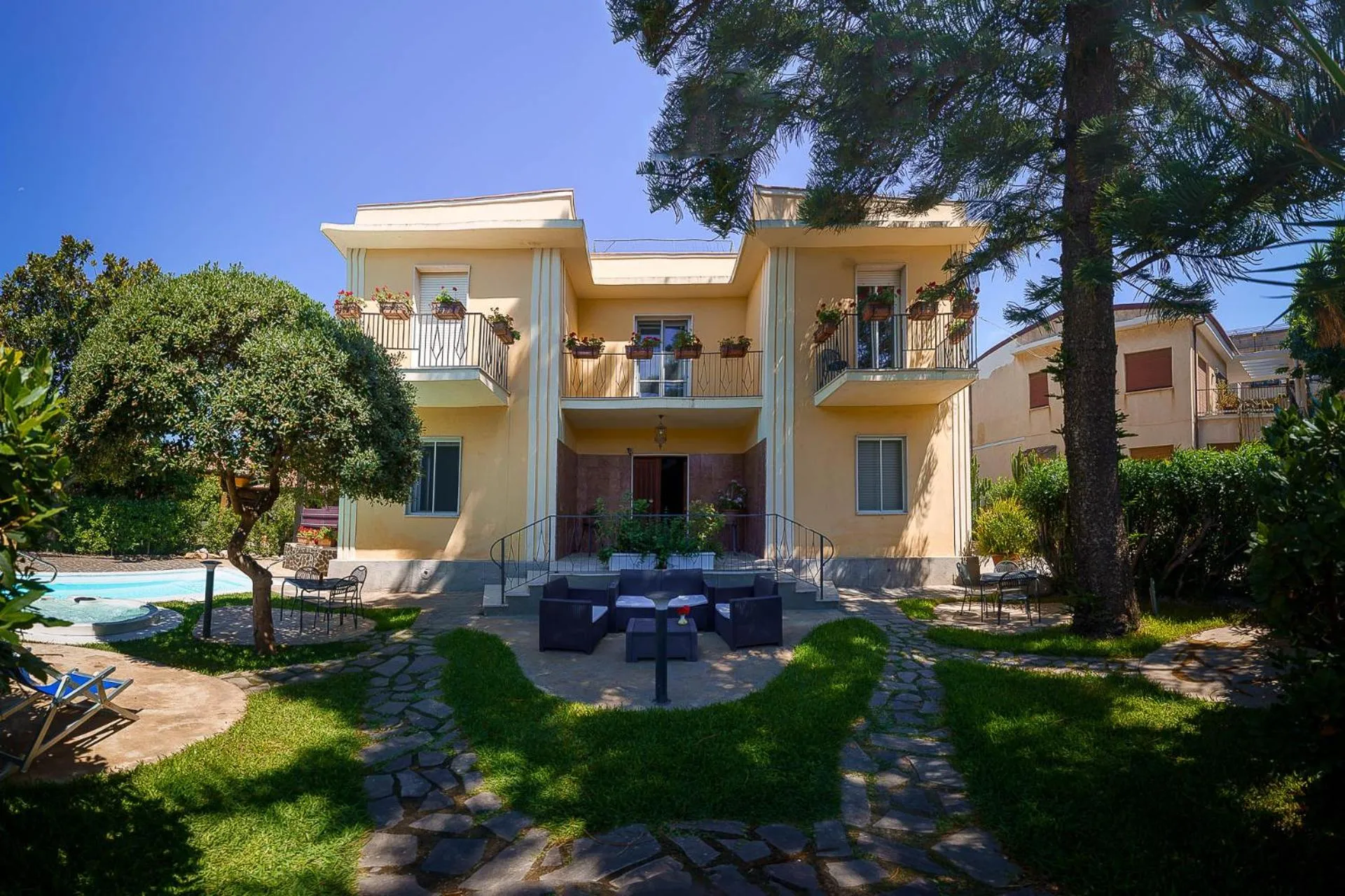 Property Building in Il Giardino degli Allori