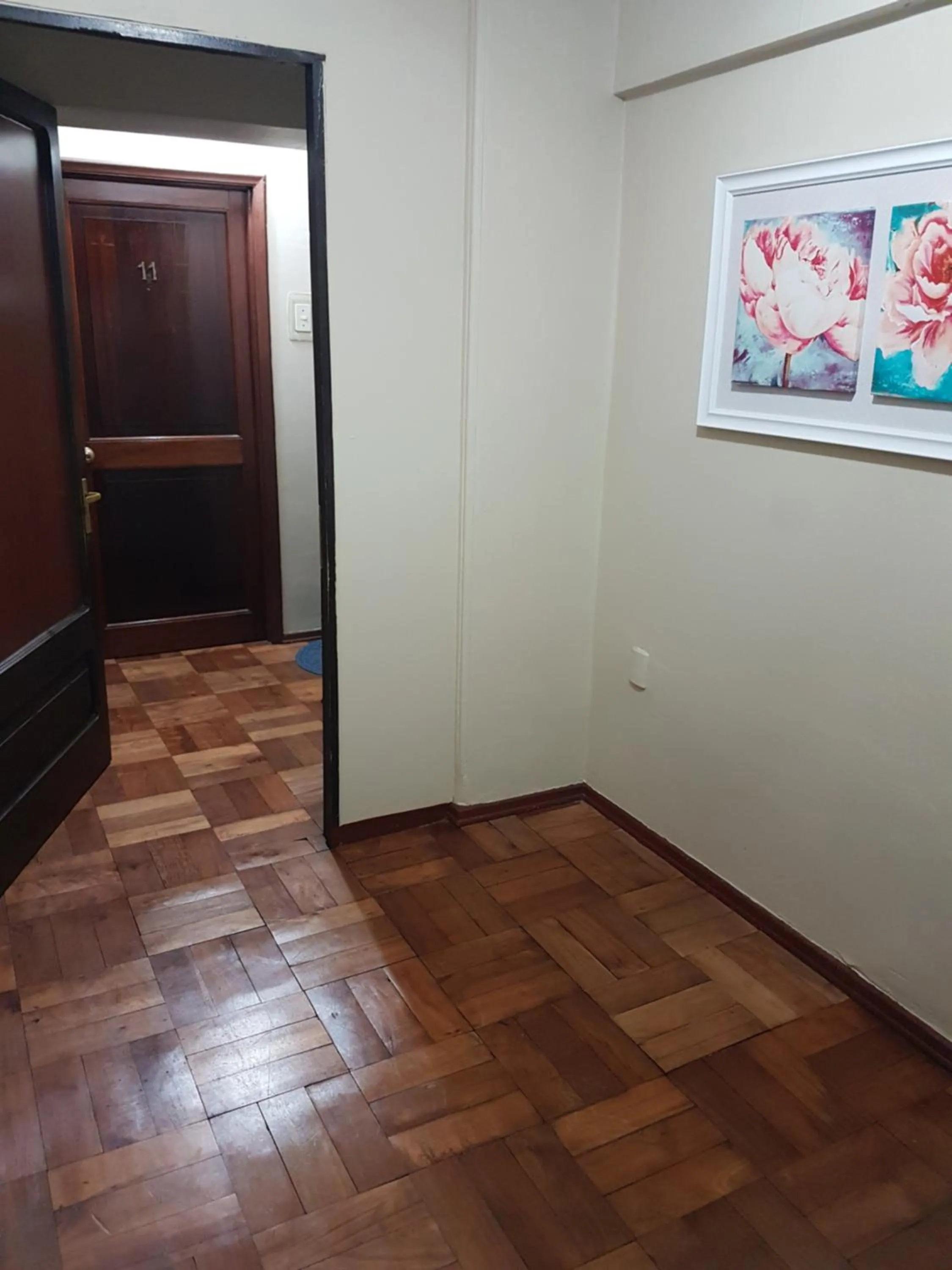 Triple Room with Shared Bathroom - single occupancy in Hostal Pehuenche
