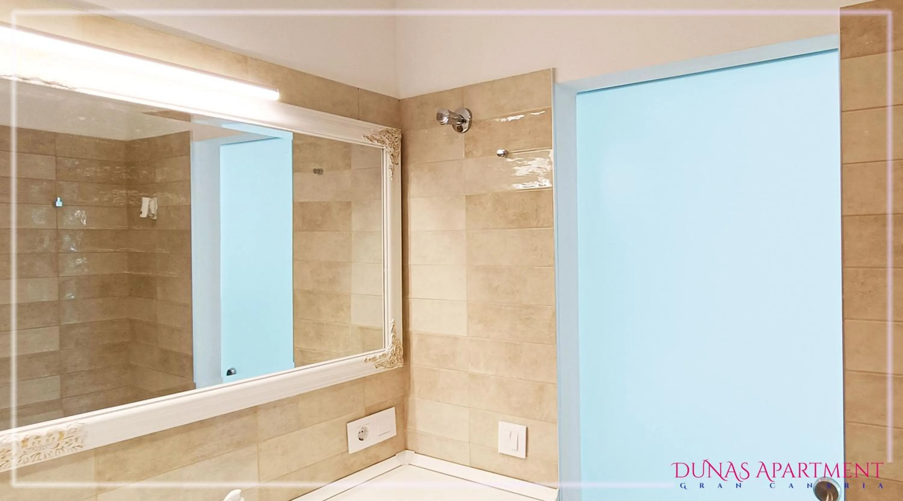 Bathroom in Dunas Apartment Gran Canaria