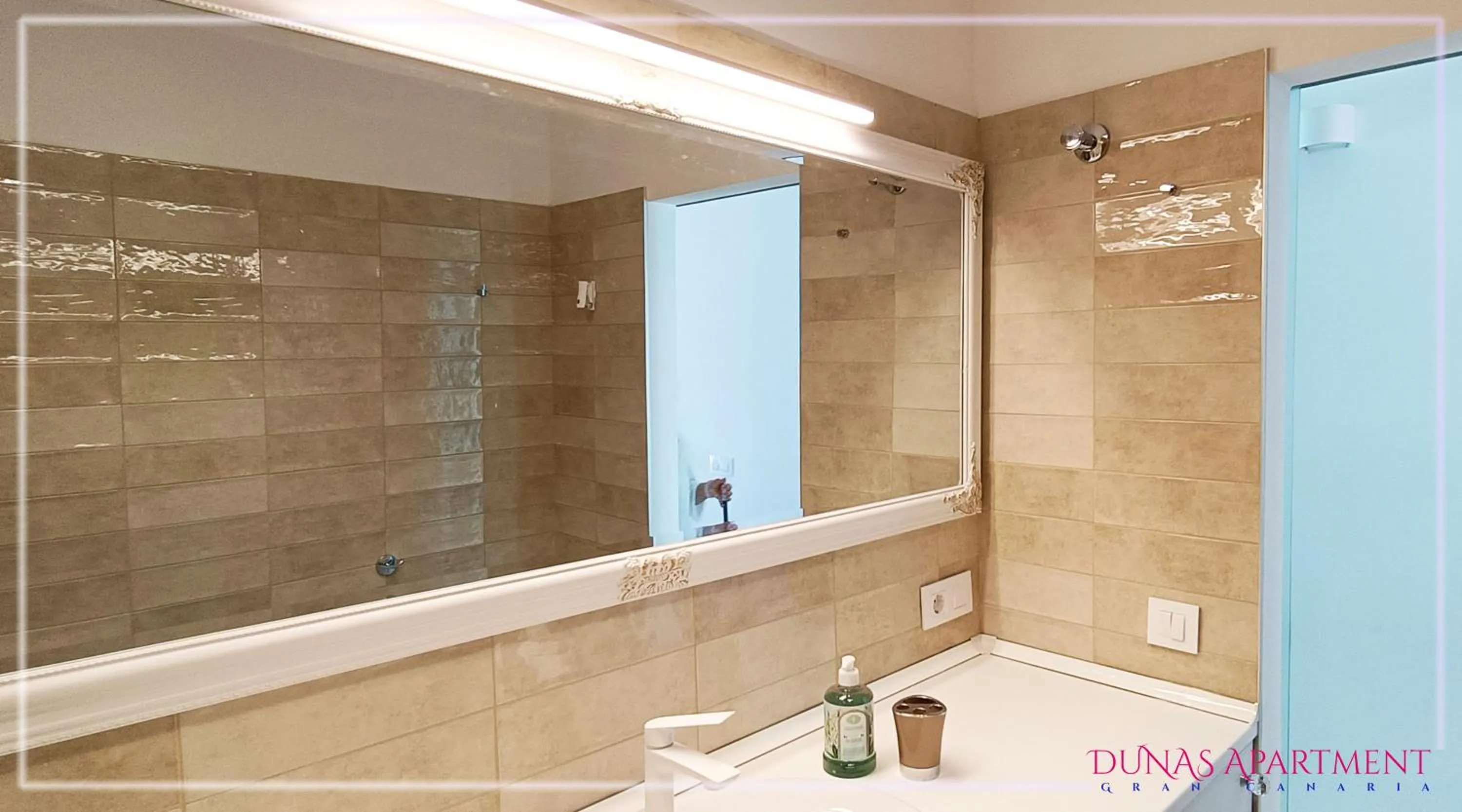 Bathroom in Dunas Apartment Gran Canaria