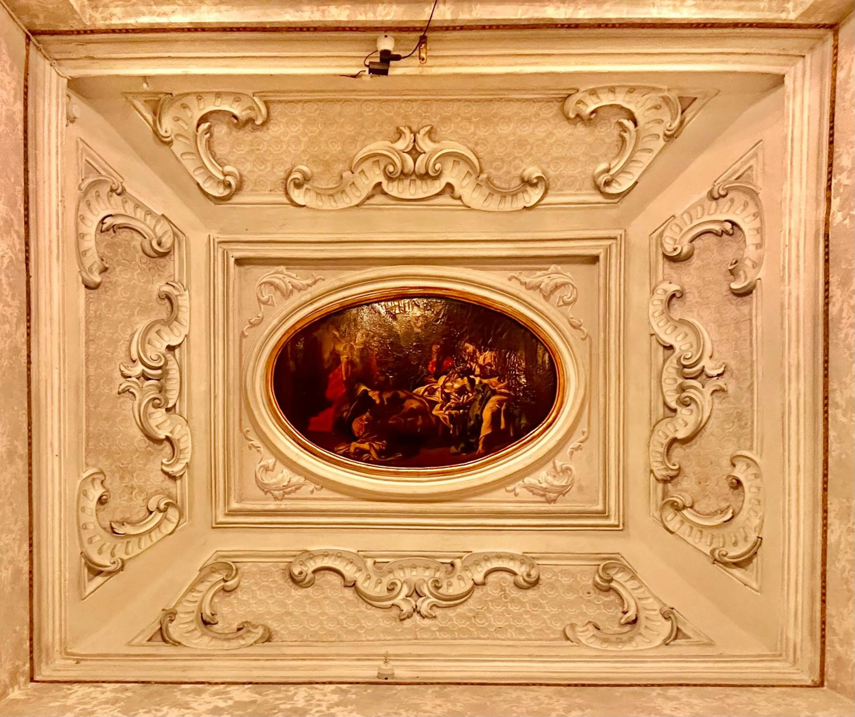 Decorative detail in Casa Santangelo Suites