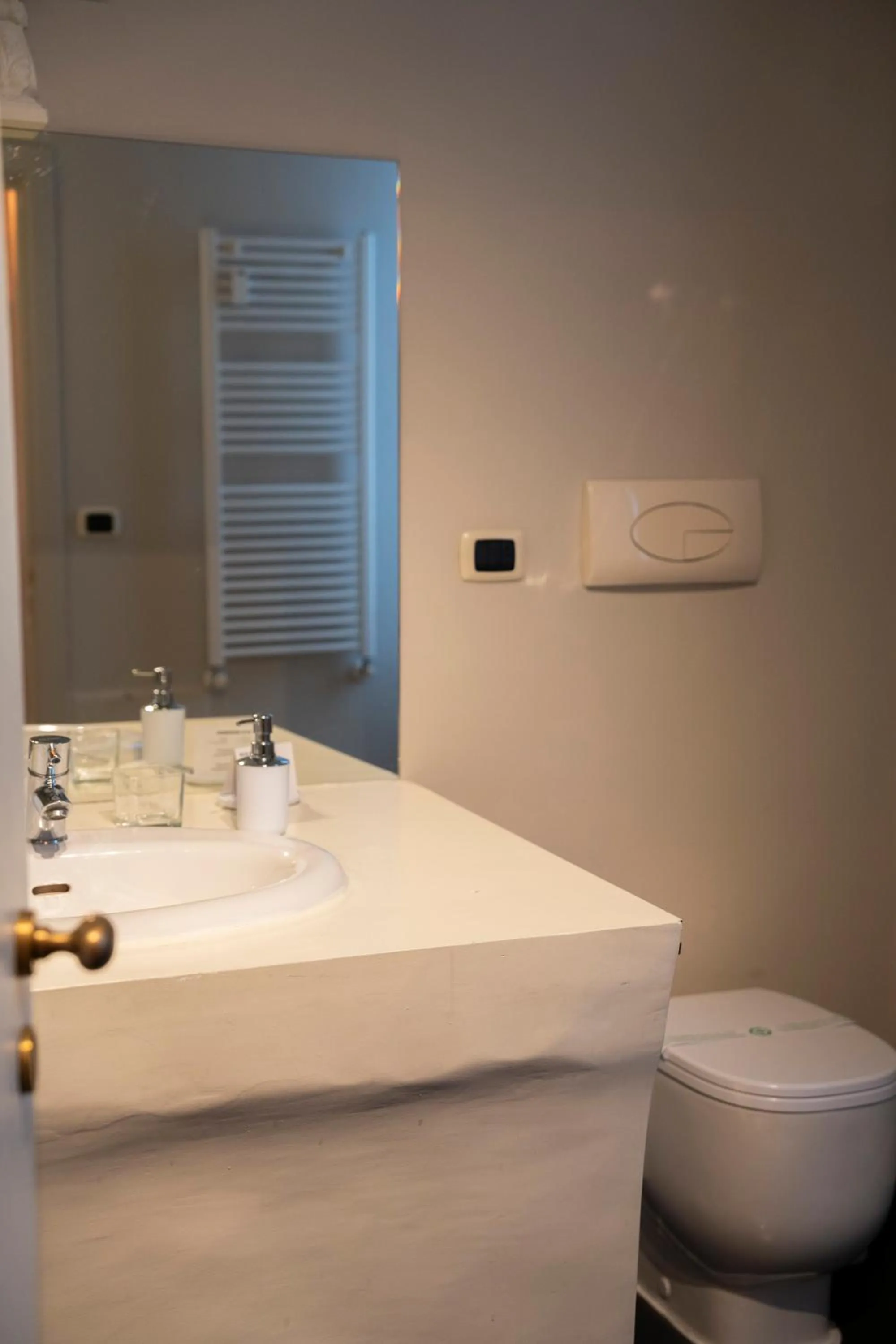 Bathroom in Casa Santangelo Suites