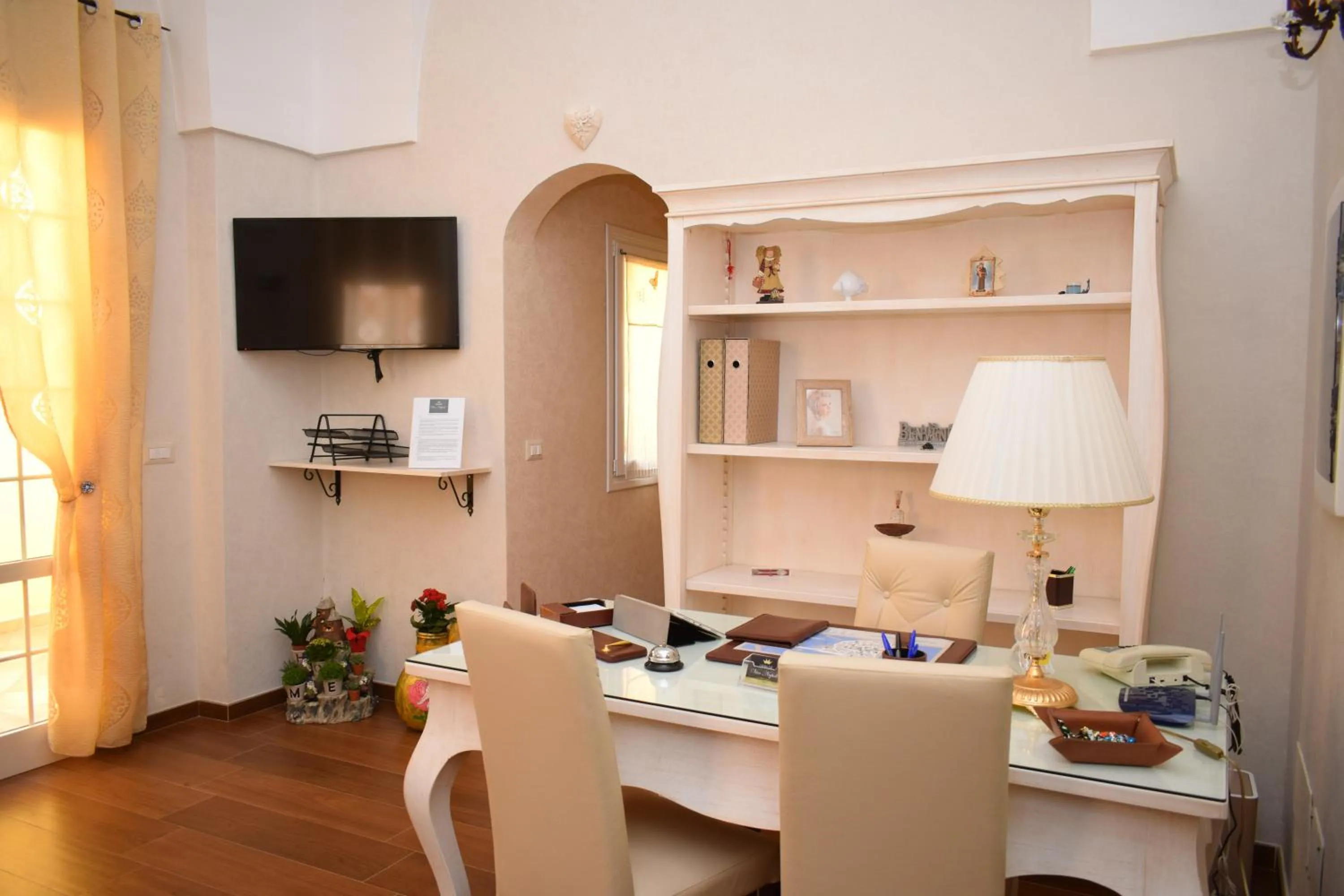 Lobby or reception in B&B Vico Napoli Salento