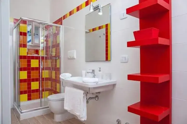 Double Room with Private Bathroom - single occupancy in Blu d'aMare B&B Double Room with Private Bathroom - single occupancy in Blu d'aMare B&B