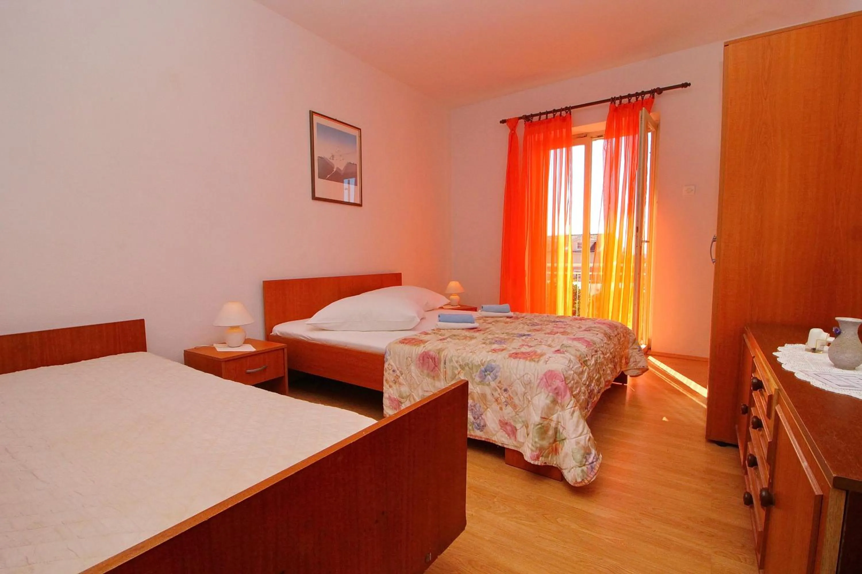 Bedroom, Bed in Apartment Domestic
