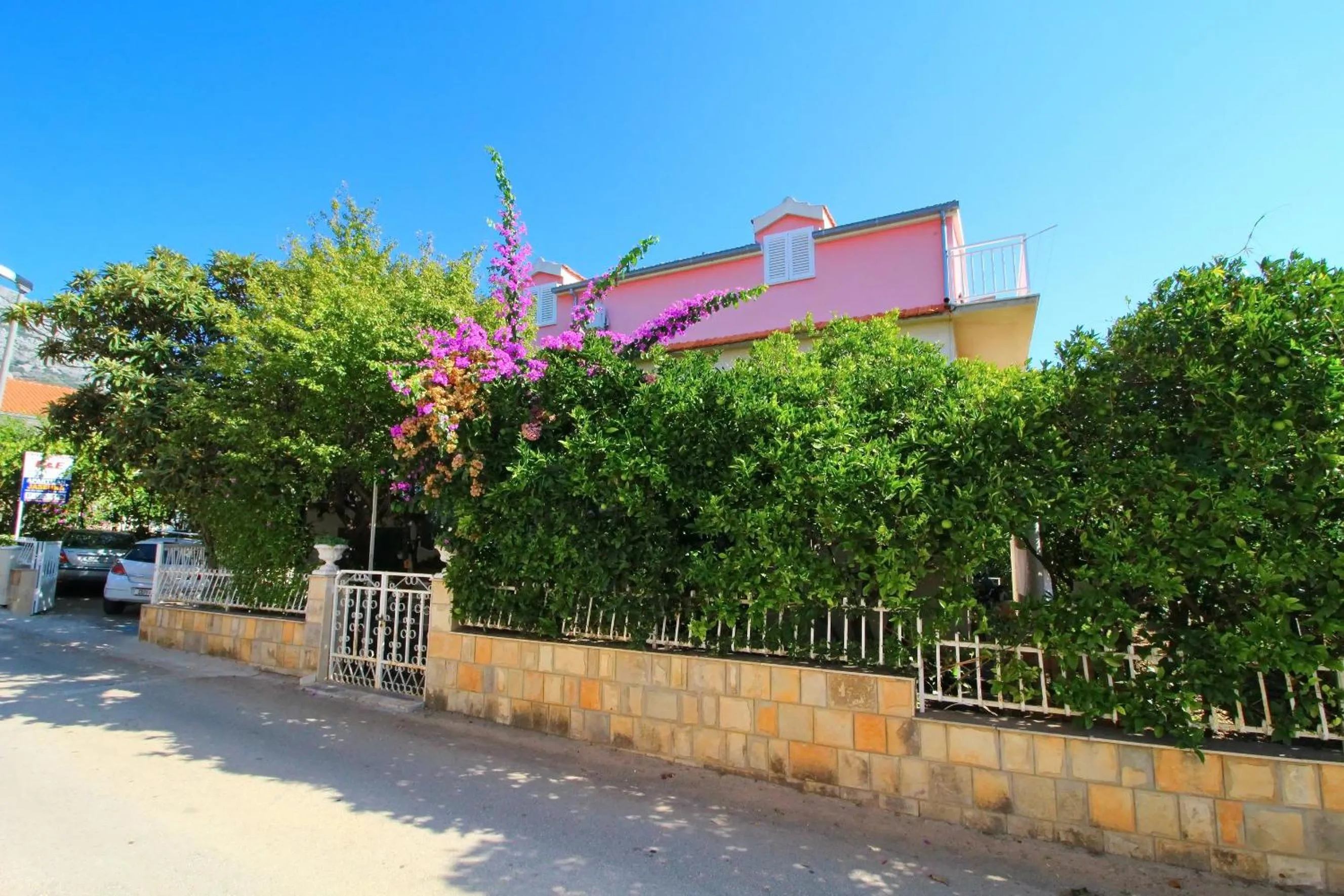 Property building in Apartment Domestic