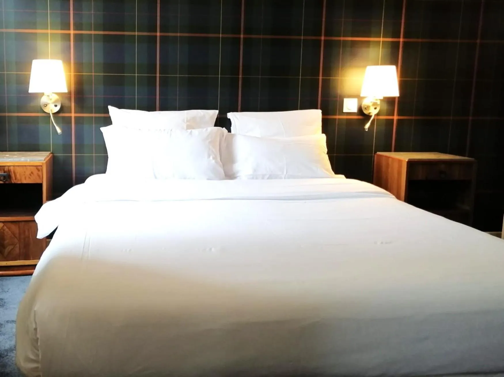 Bed in Hôtel d'Angleterre