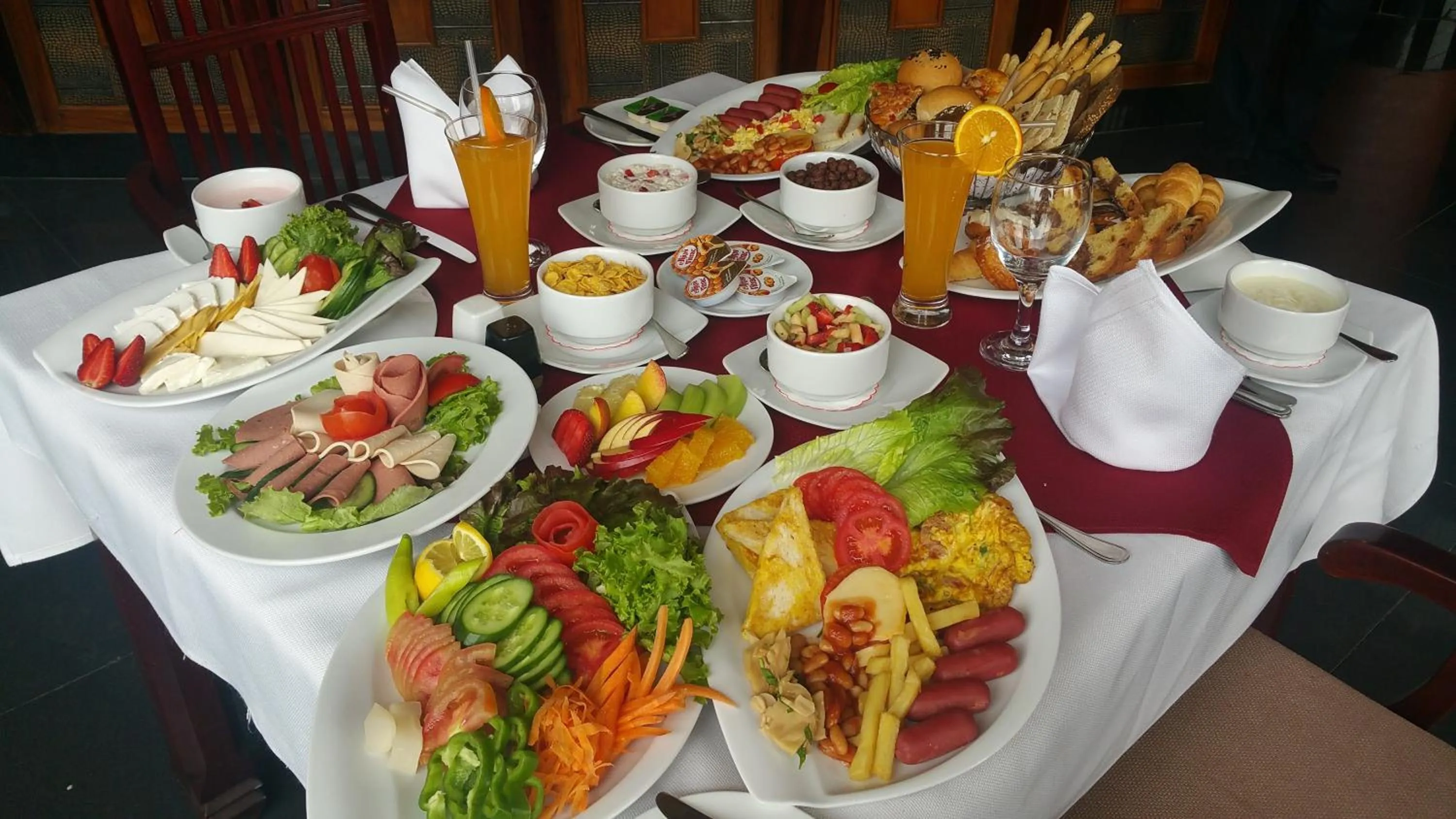 Continental breakfast in Xperience Hill-Top Beach Resort