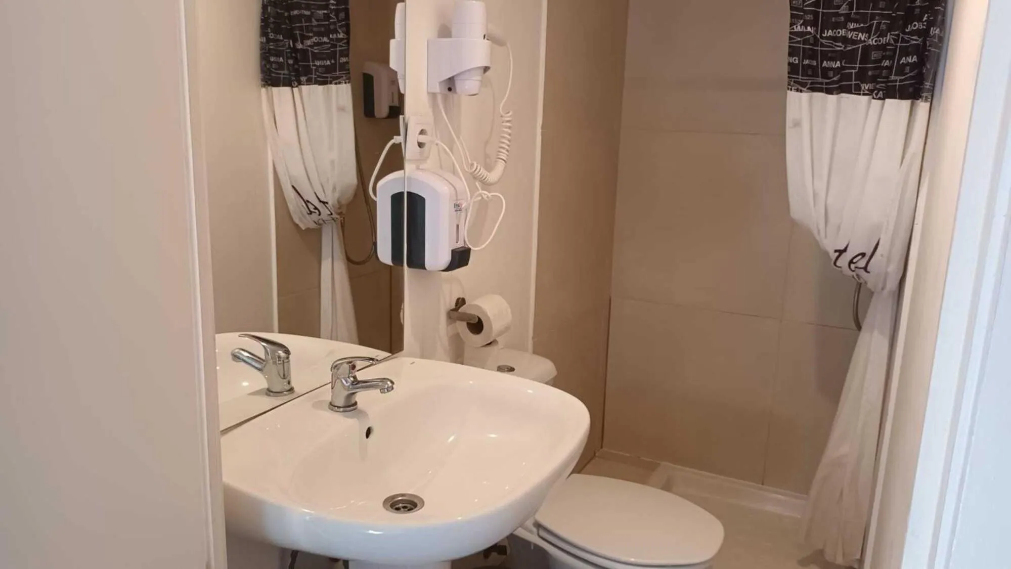 Bathroom in What Else - Fatima