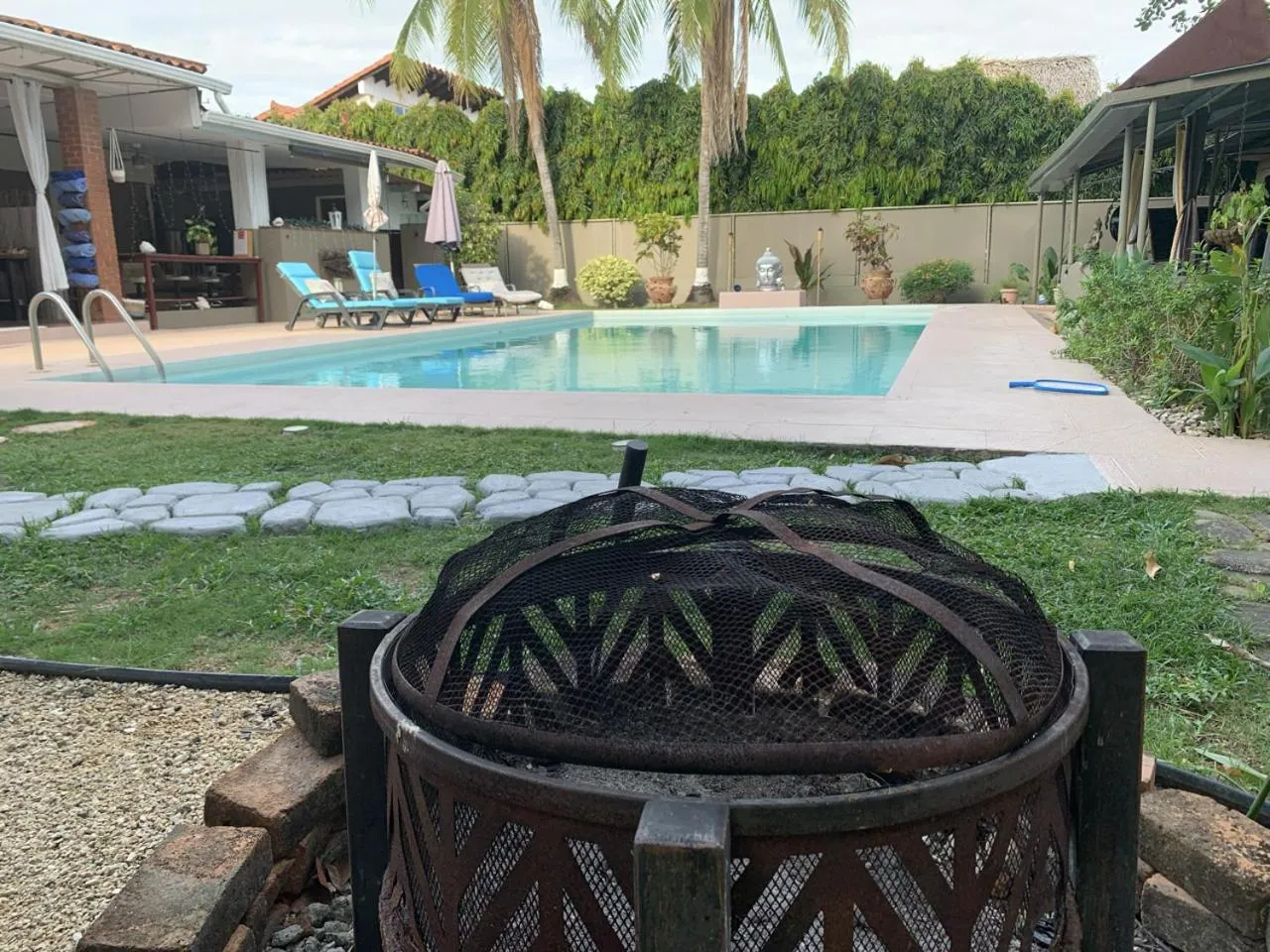Swimming pool in B&B EL Litoral