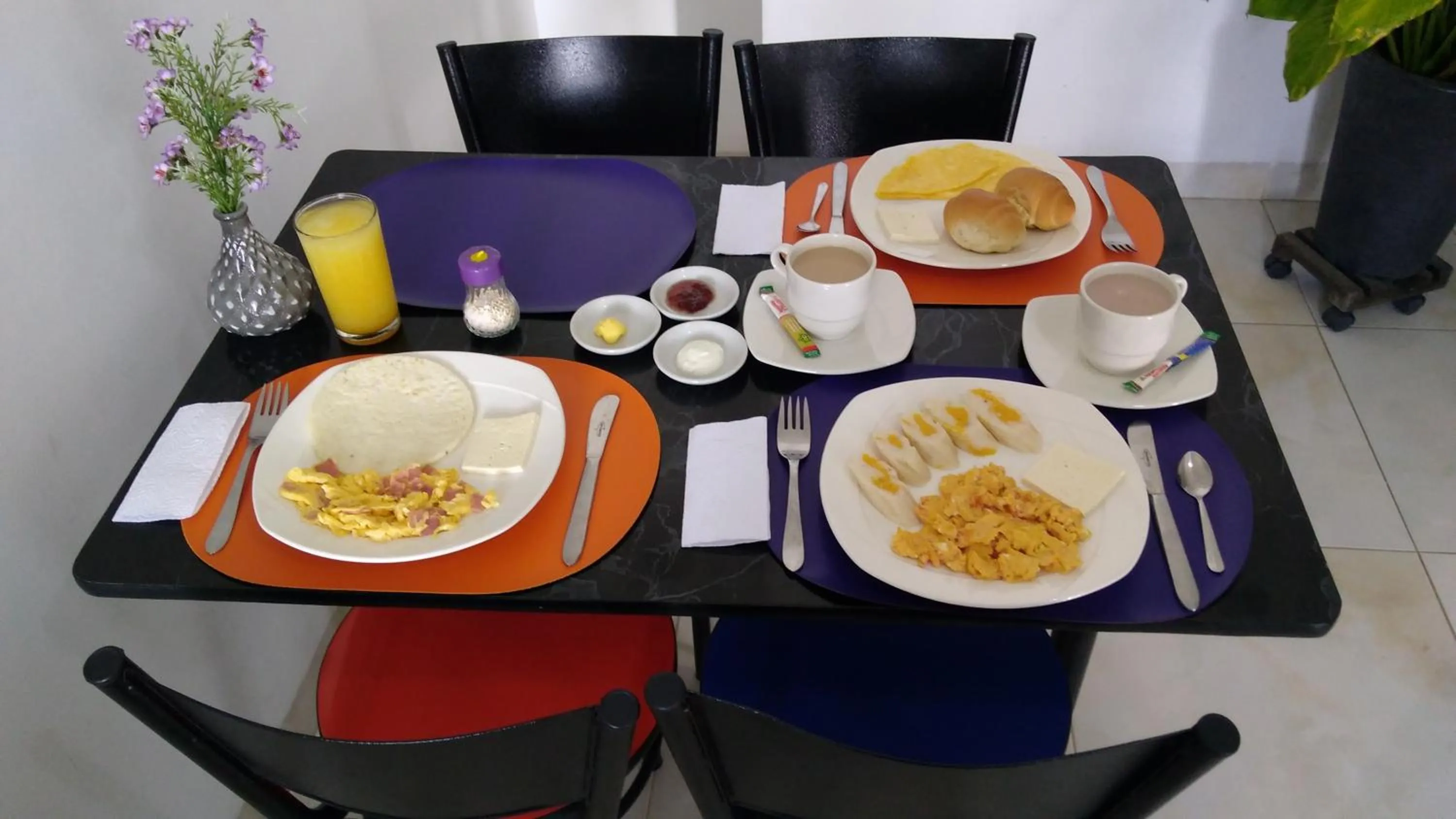 Food and drinks in Hotel Cosmos Sincelejo