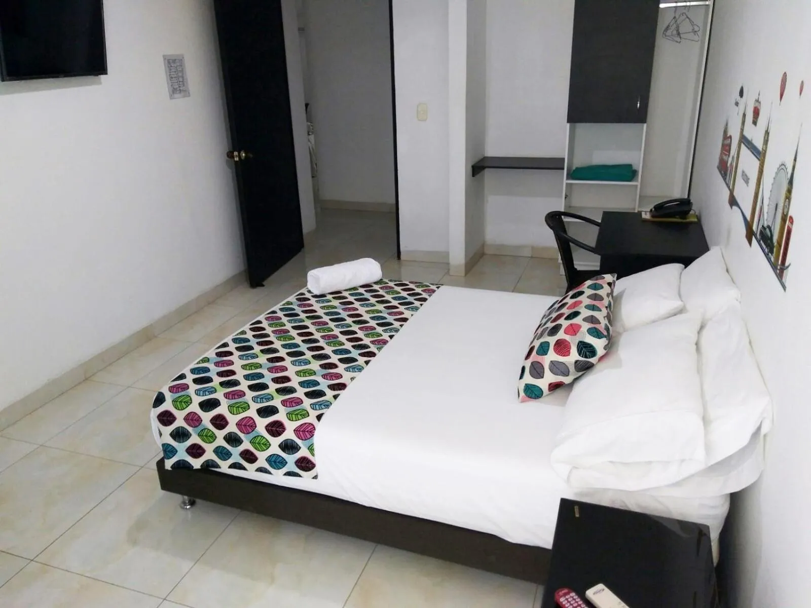 Photo of the whole room, Bed in Hotel Cosmos Sincelejo