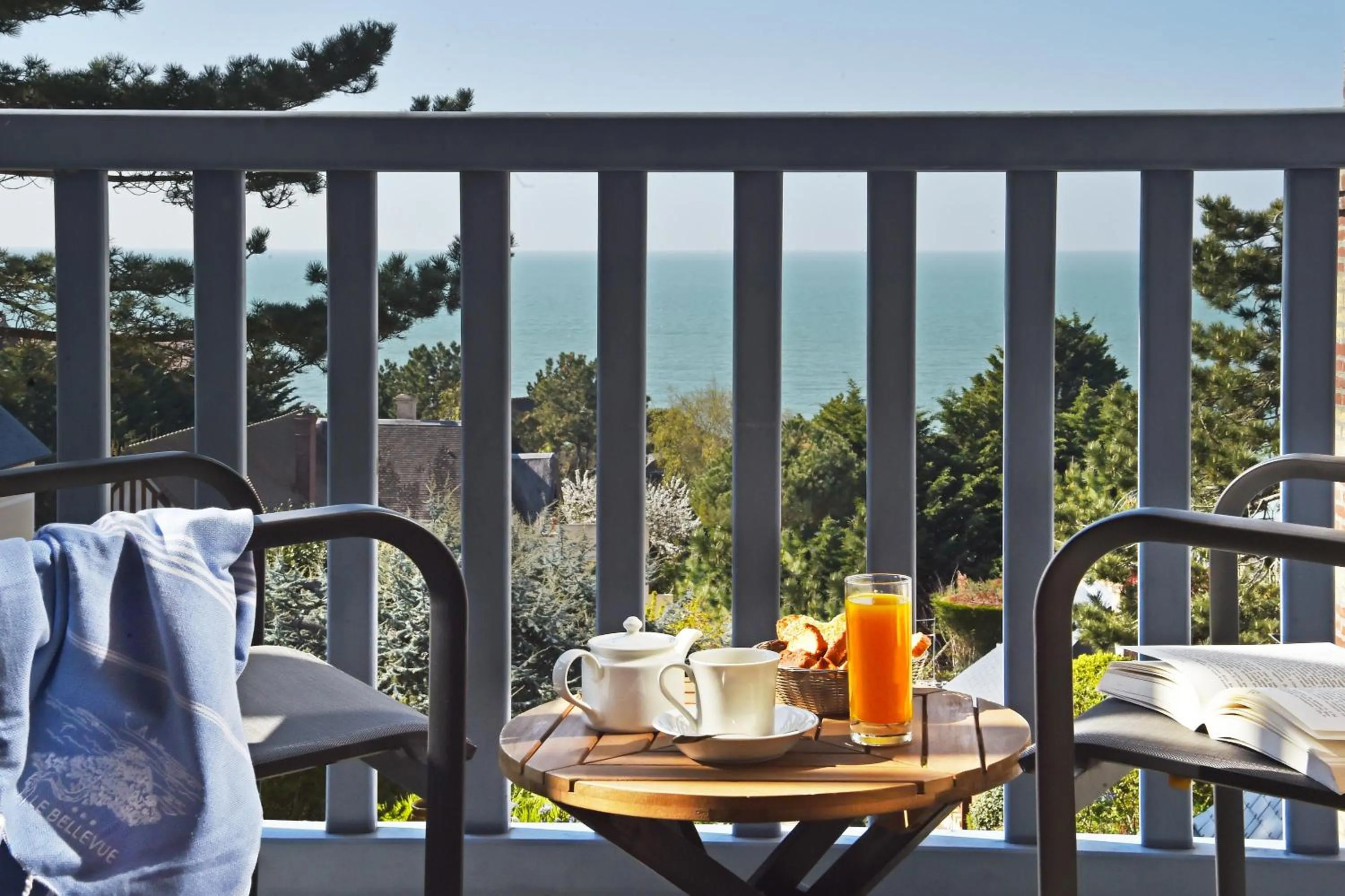 Garden view in Hotel Le Bellevue, Demeures & Chateaux