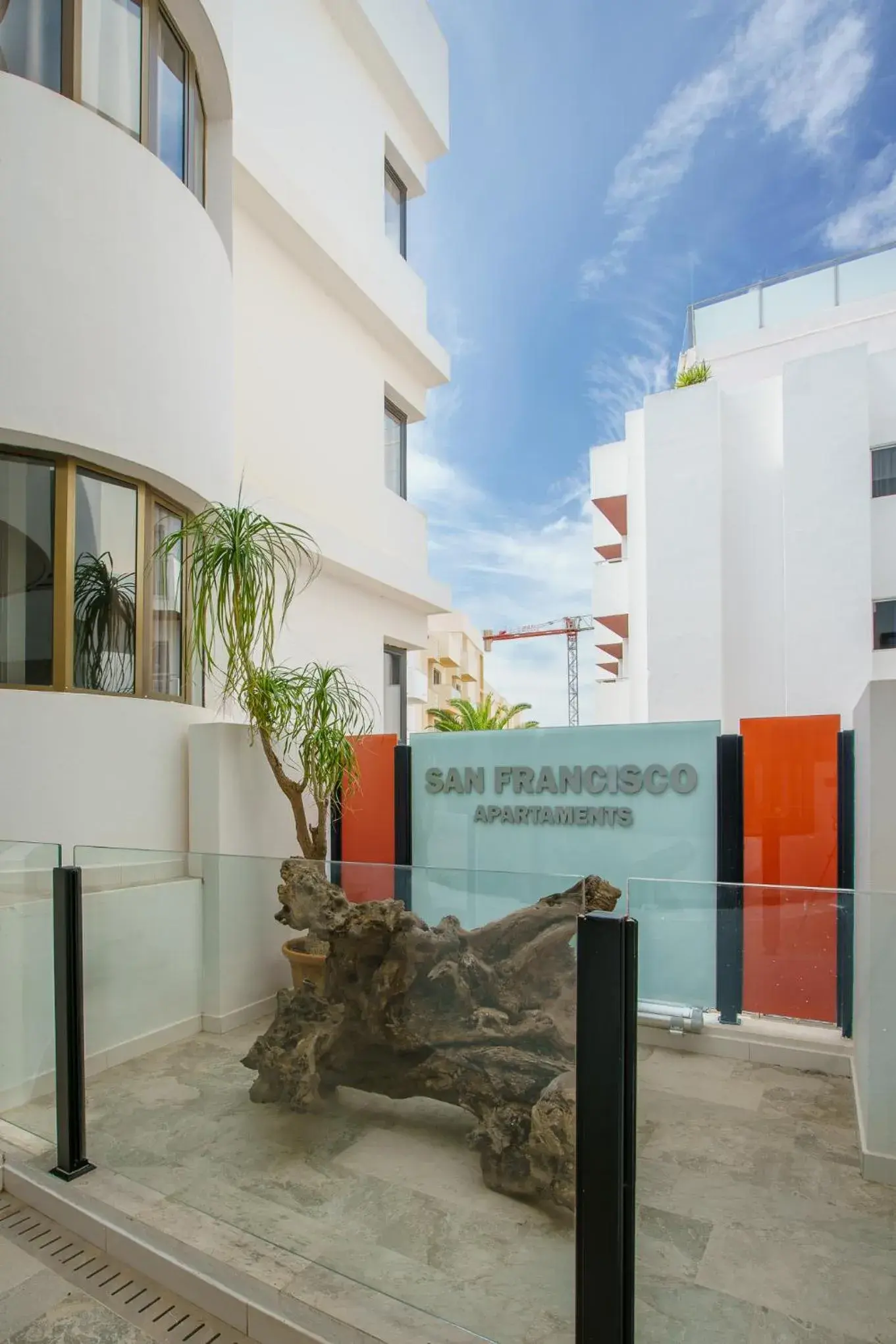 Property building in Apartamentos San Francisco Property building in Apartamentos San Francisco