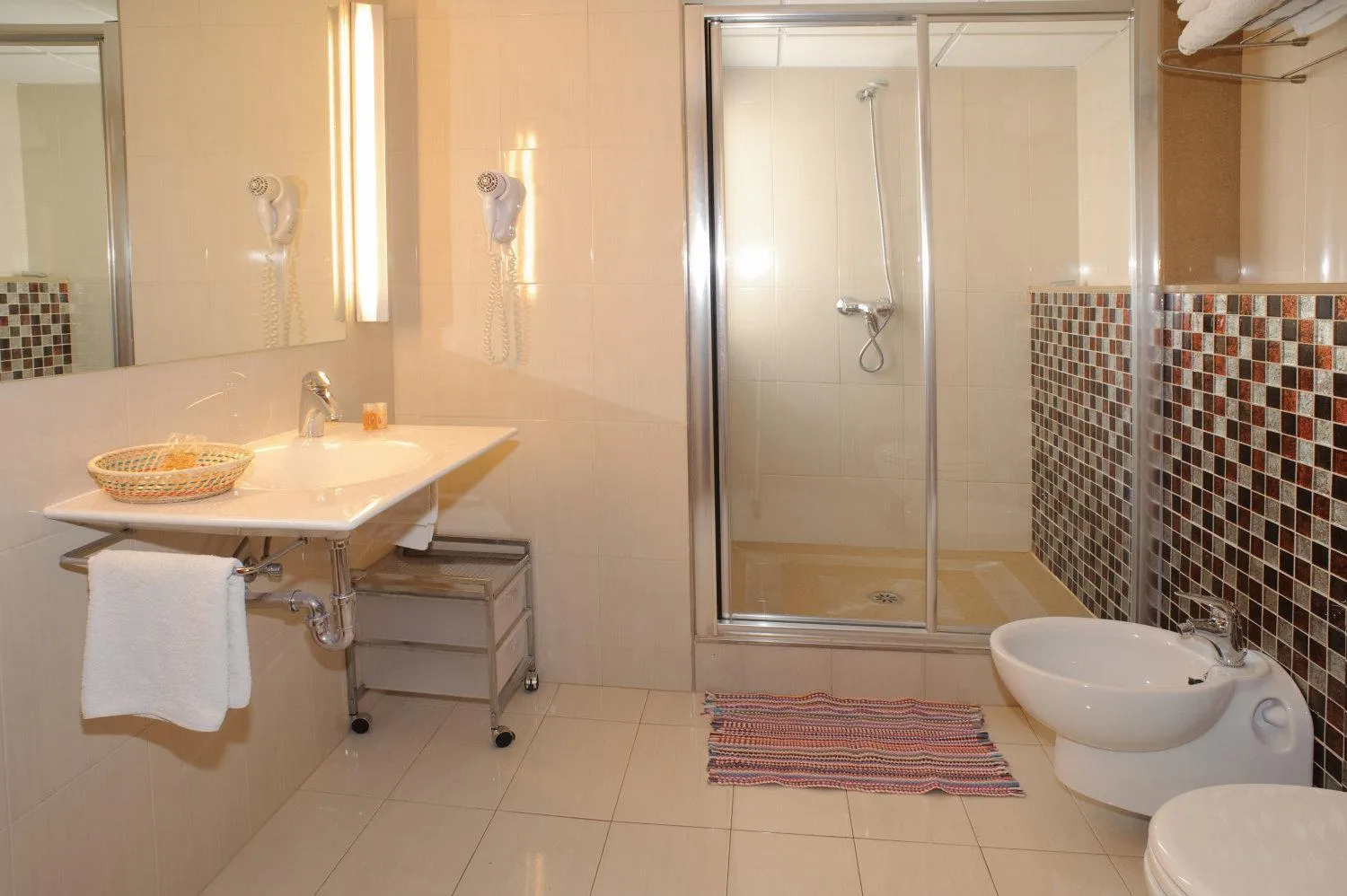 Bathroom in Apartamentos San Francisco