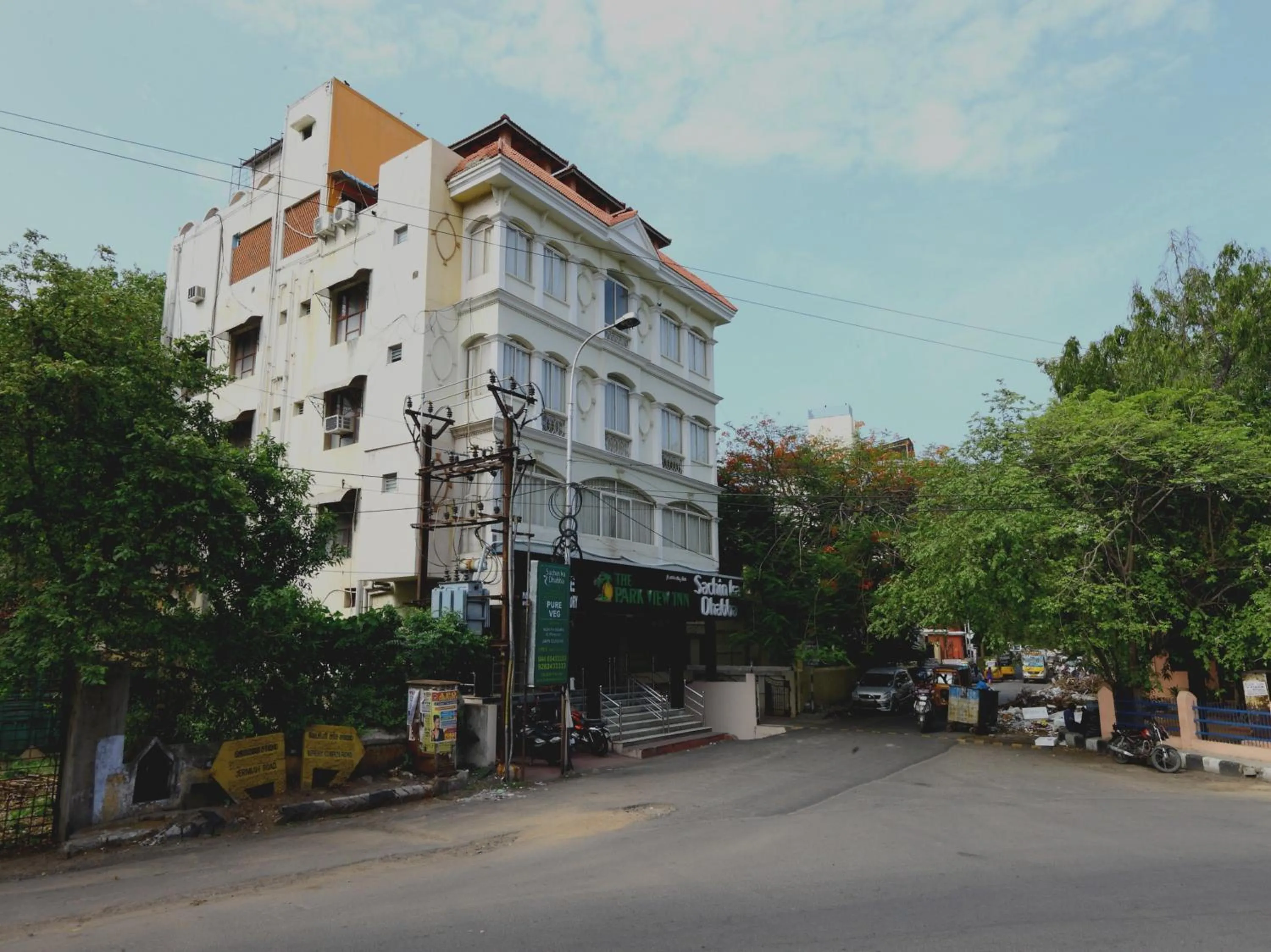 Facade/entrance in The Park View Inn