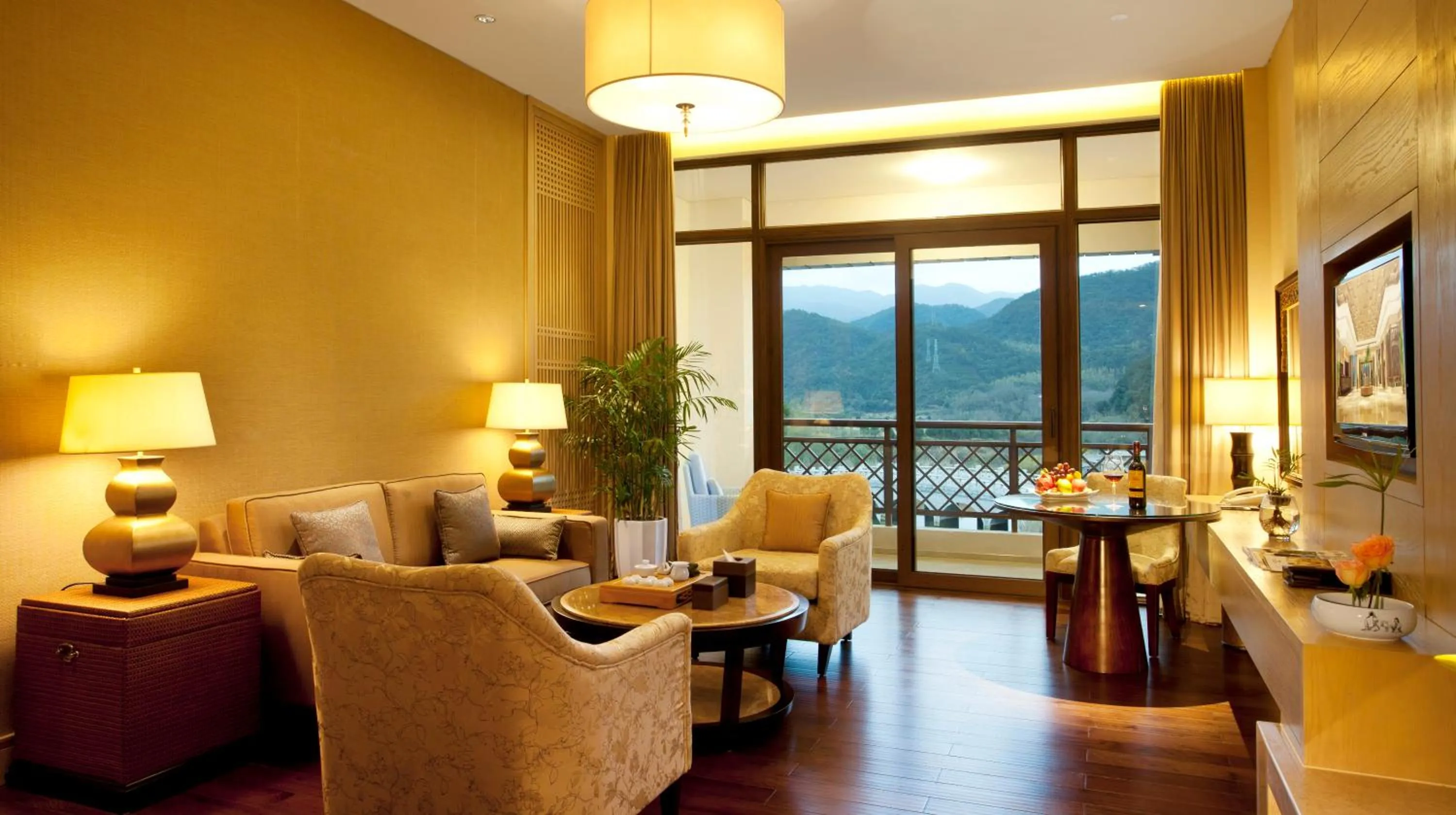 Decorative detail in Dahongpao Resort