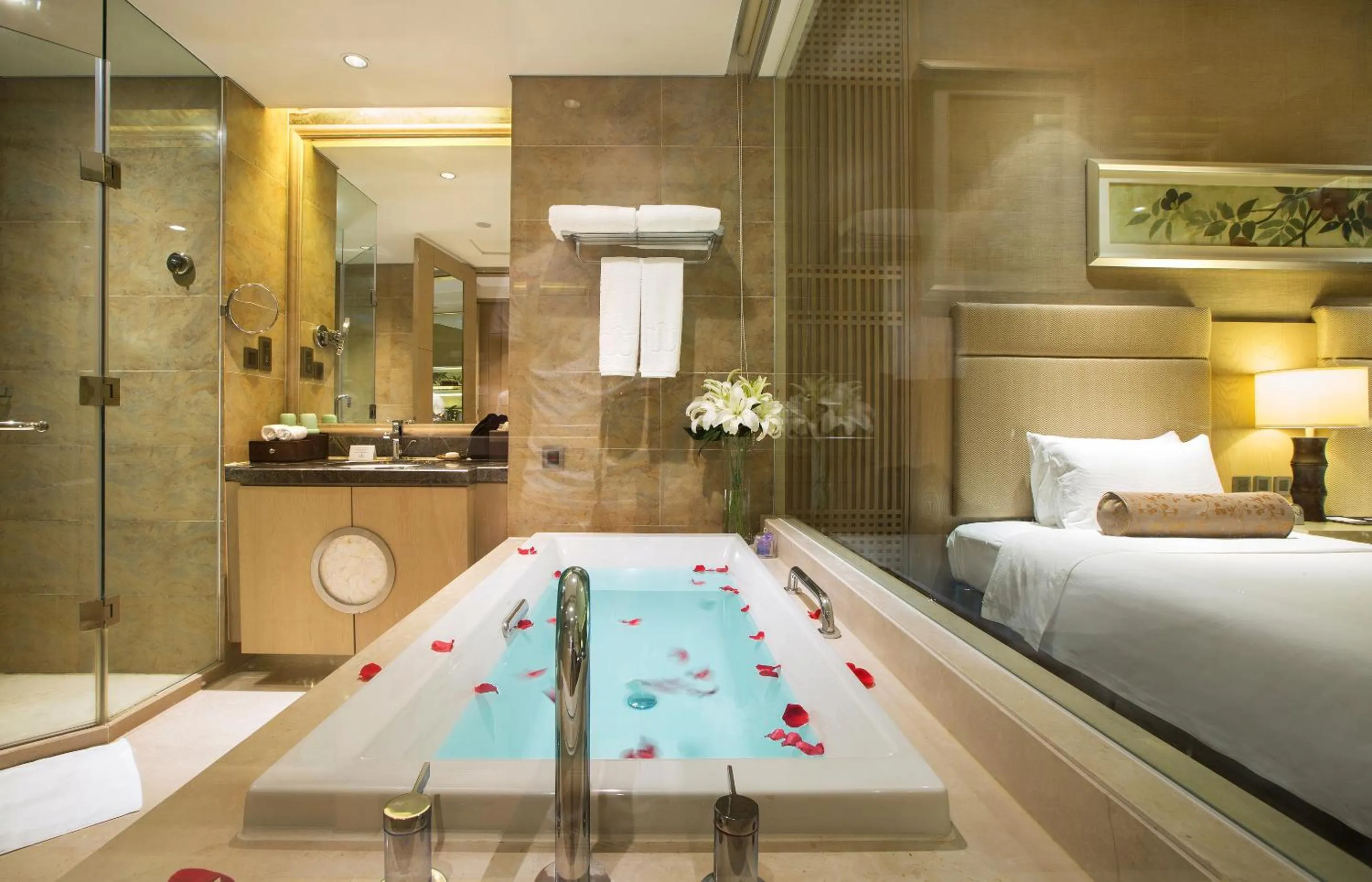 Bathroom, Bed in Dahongpao Resort