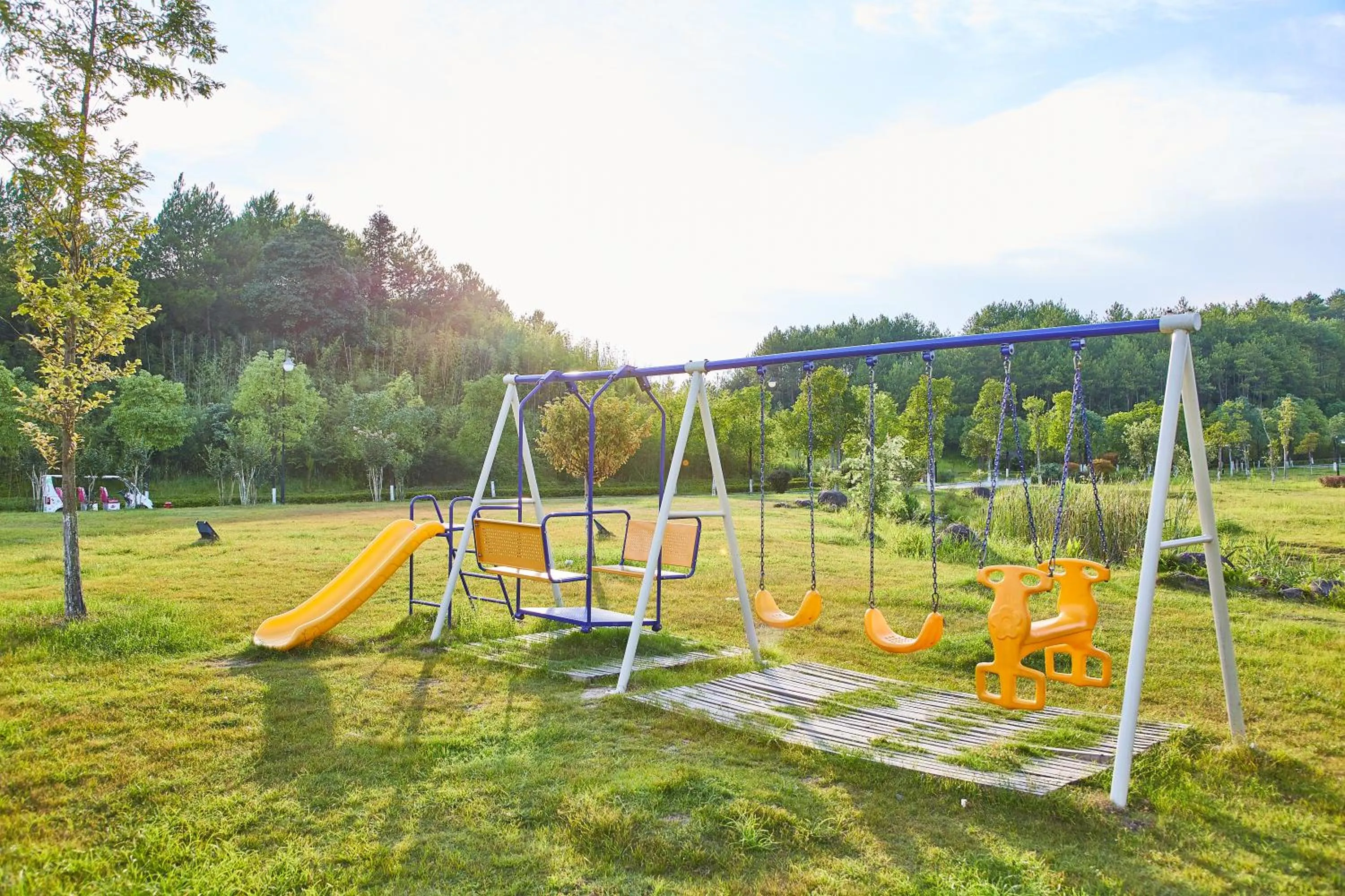 Children play ground in Dahongpao Resort